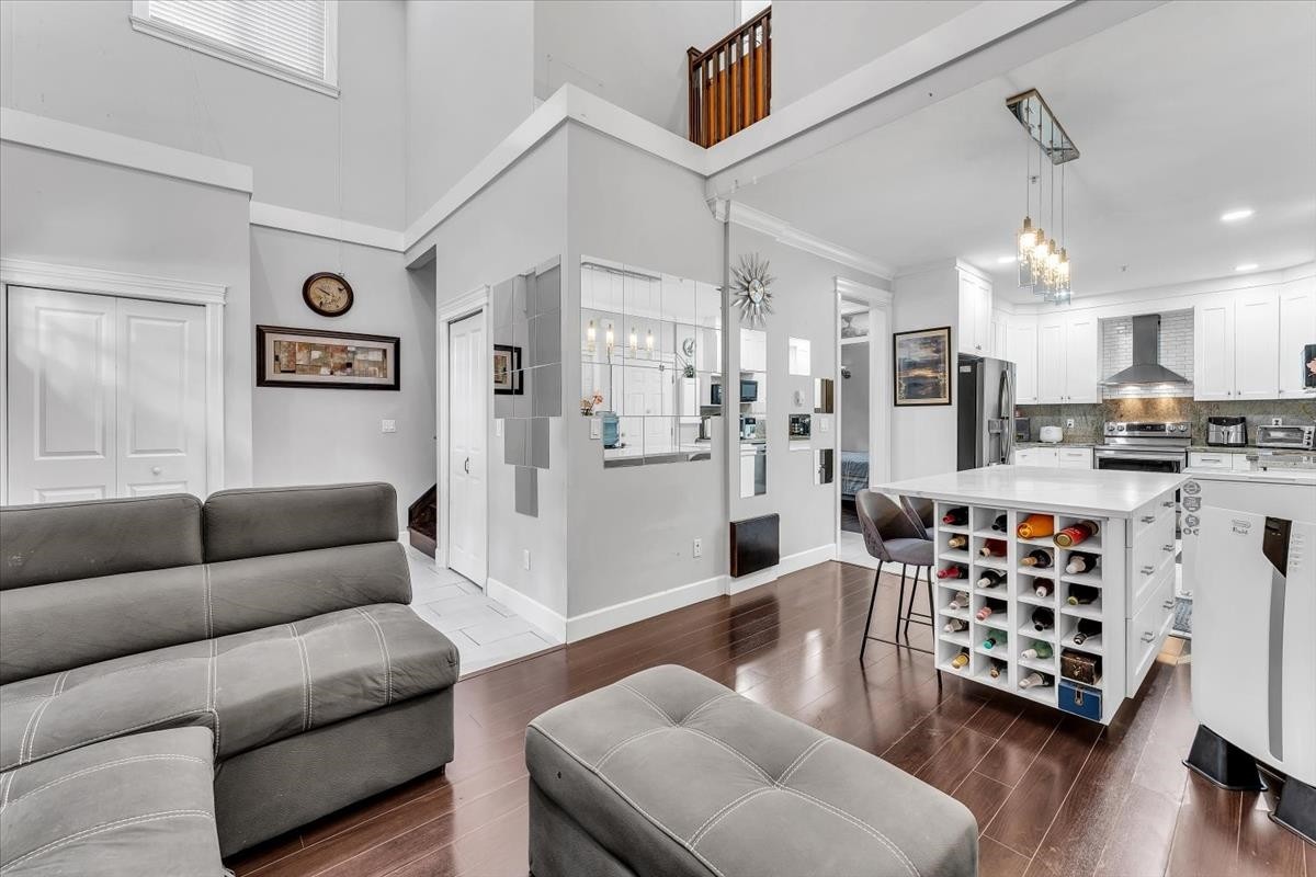 546 44Th Avenue E, Vancouver, BC