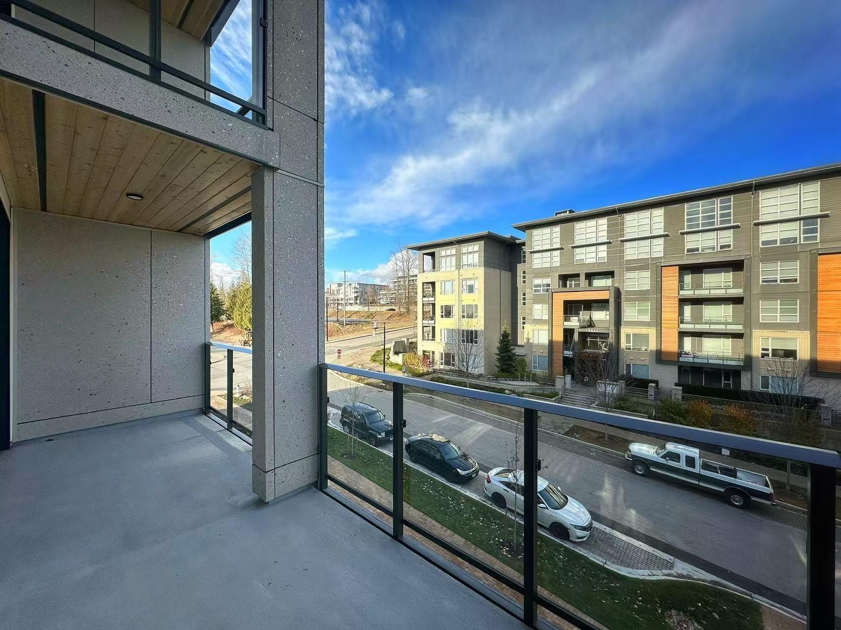 4Xx-9888 University Crescent, Burnaby, BC