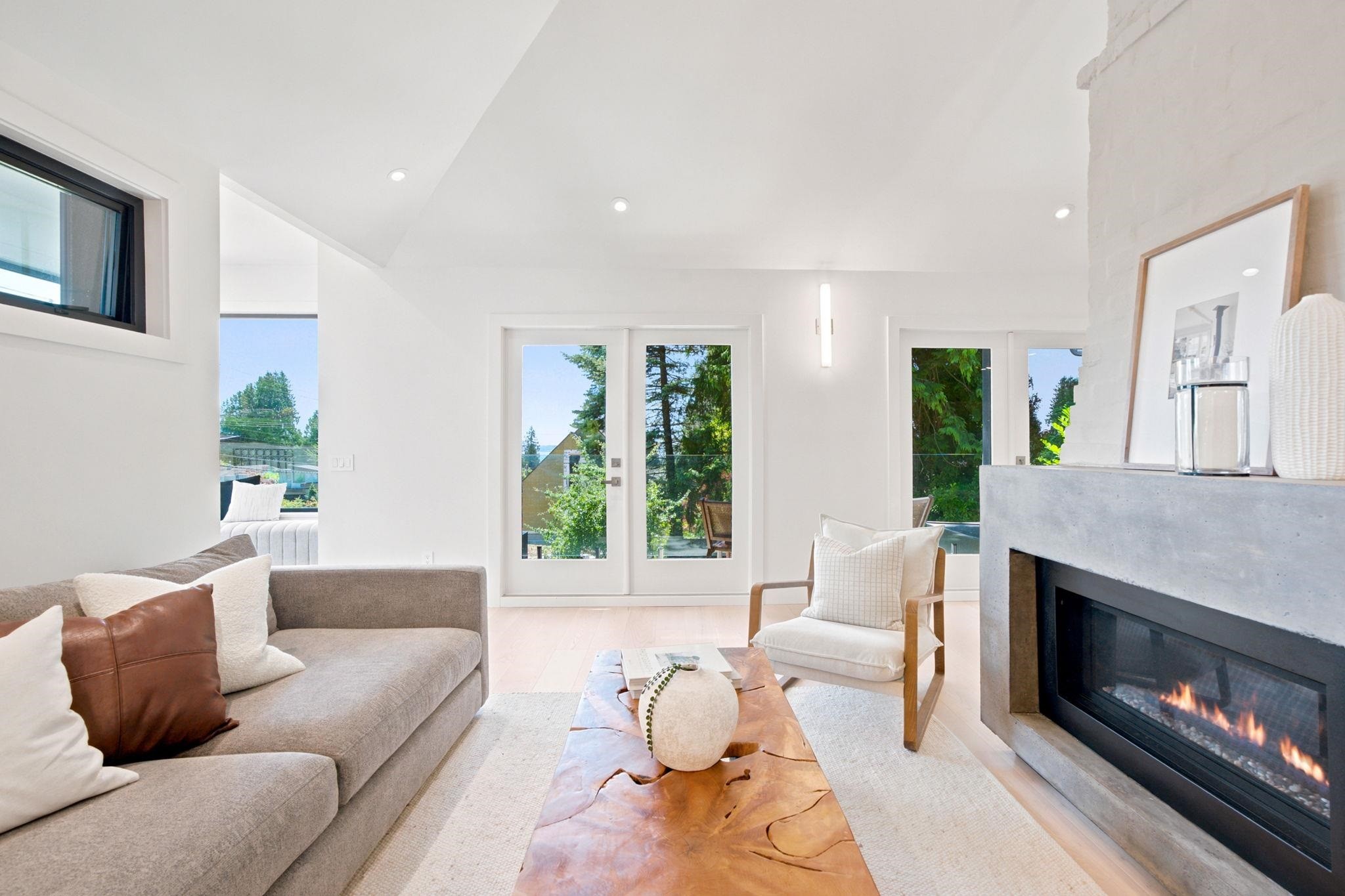 2508 Nelson Avenue, West Vancouver, BC