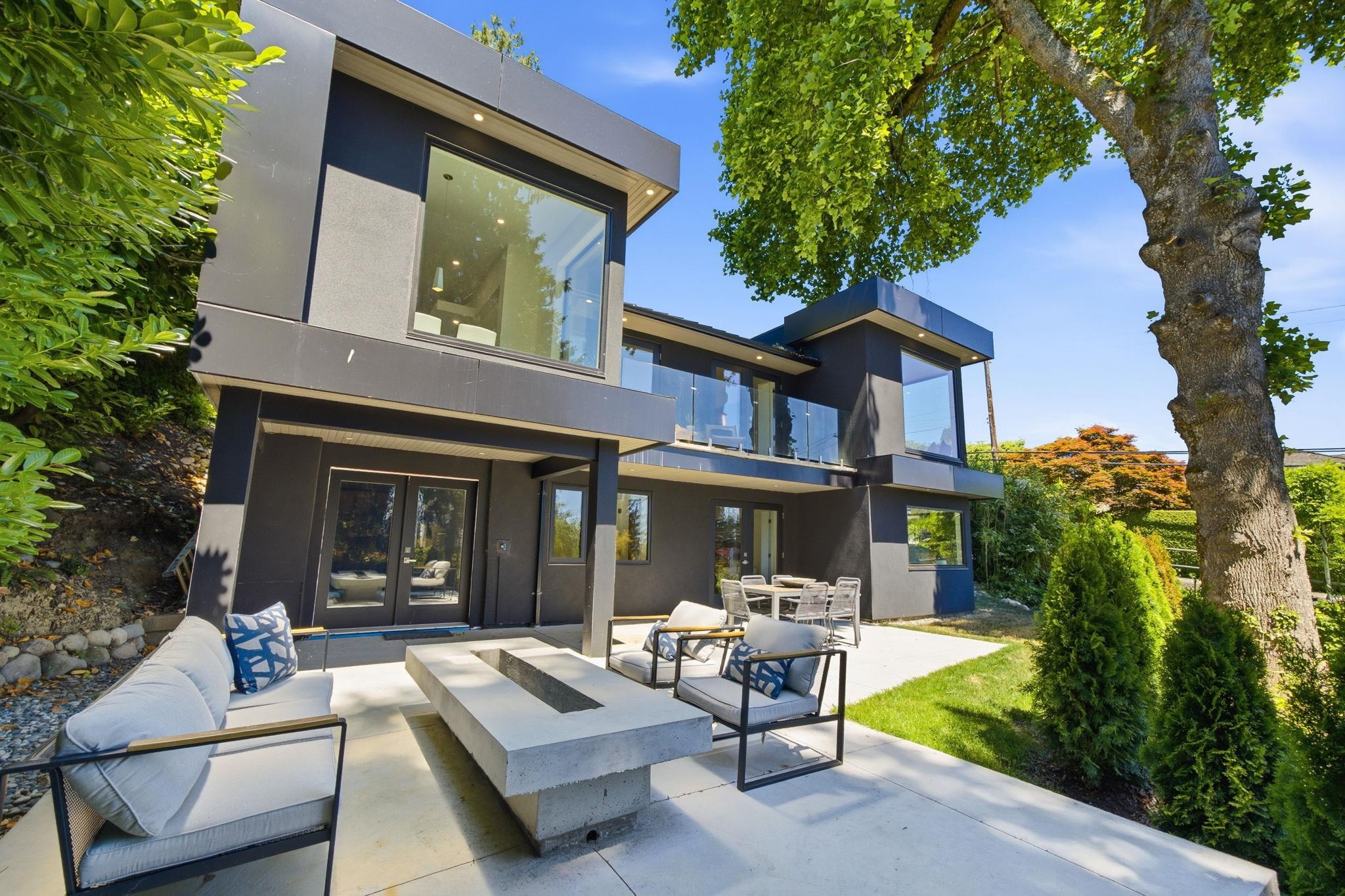 2508 Nelson Avenue, West Vancouver, BC