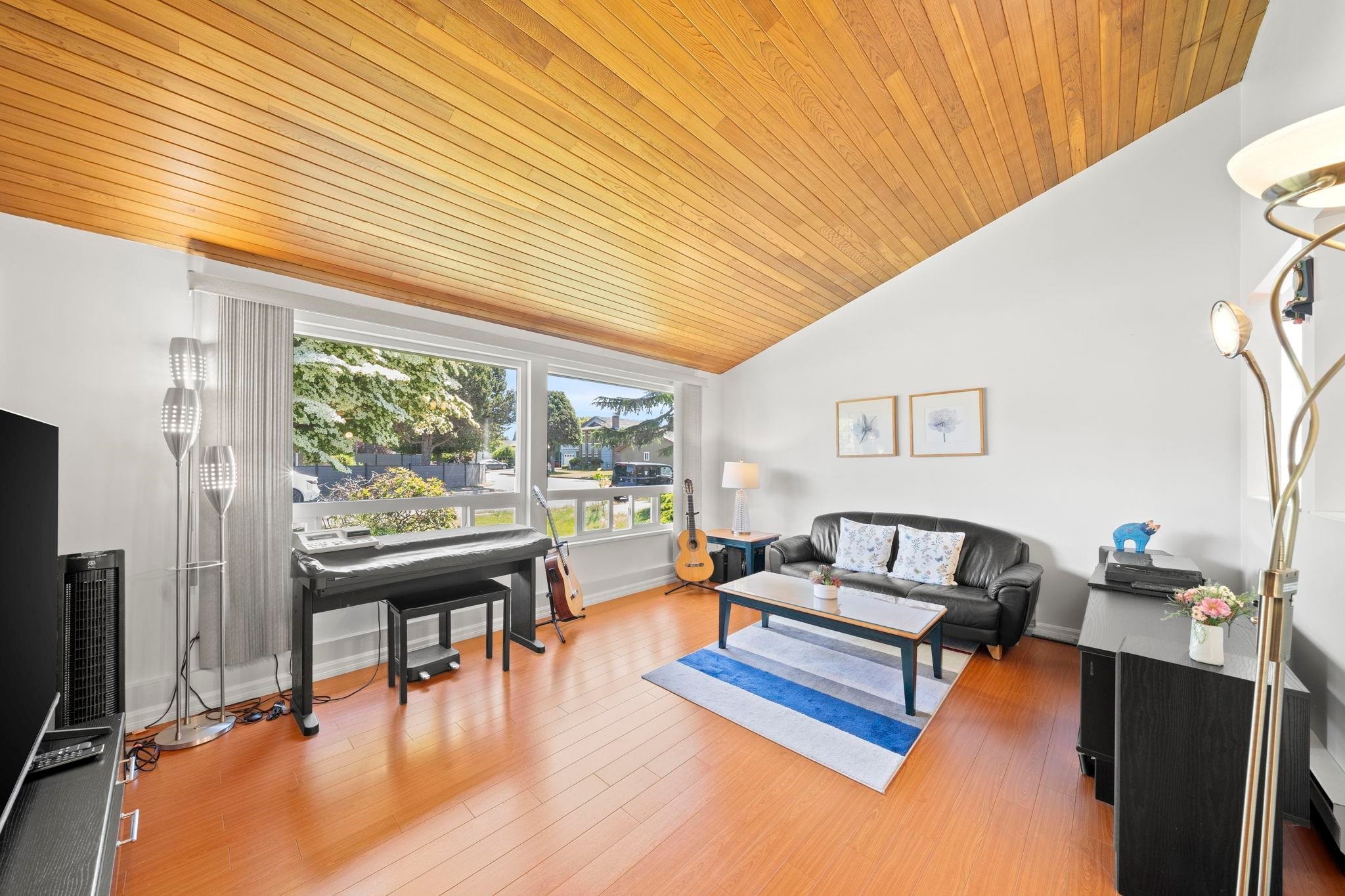 10311 Hollymount Drive, Richmond, BC