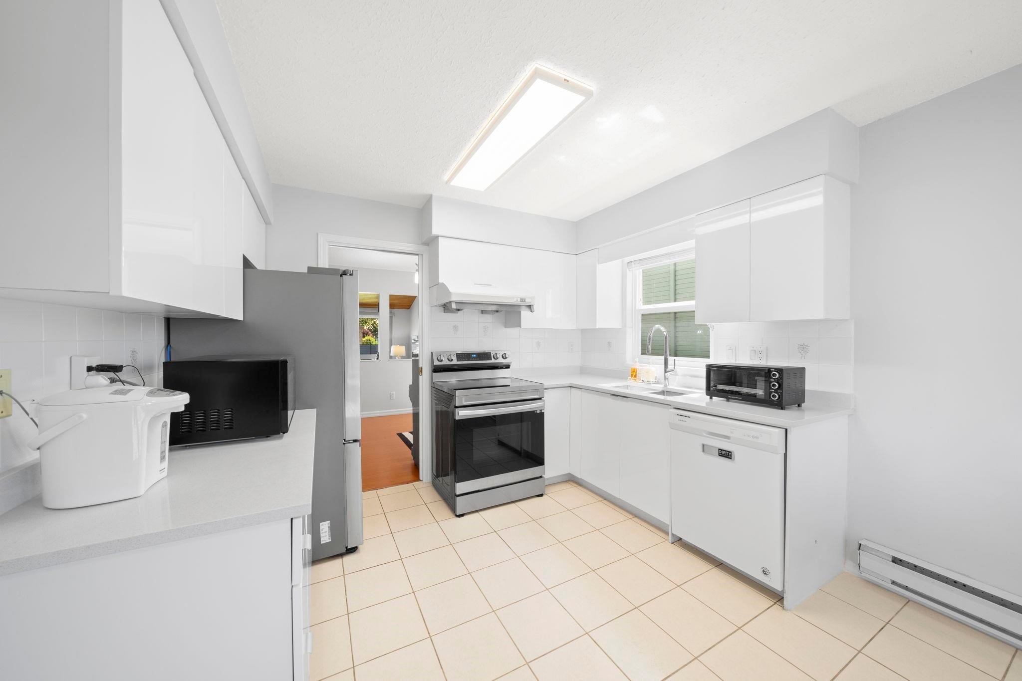 10311 Hollymount Drive, Richmond, BC