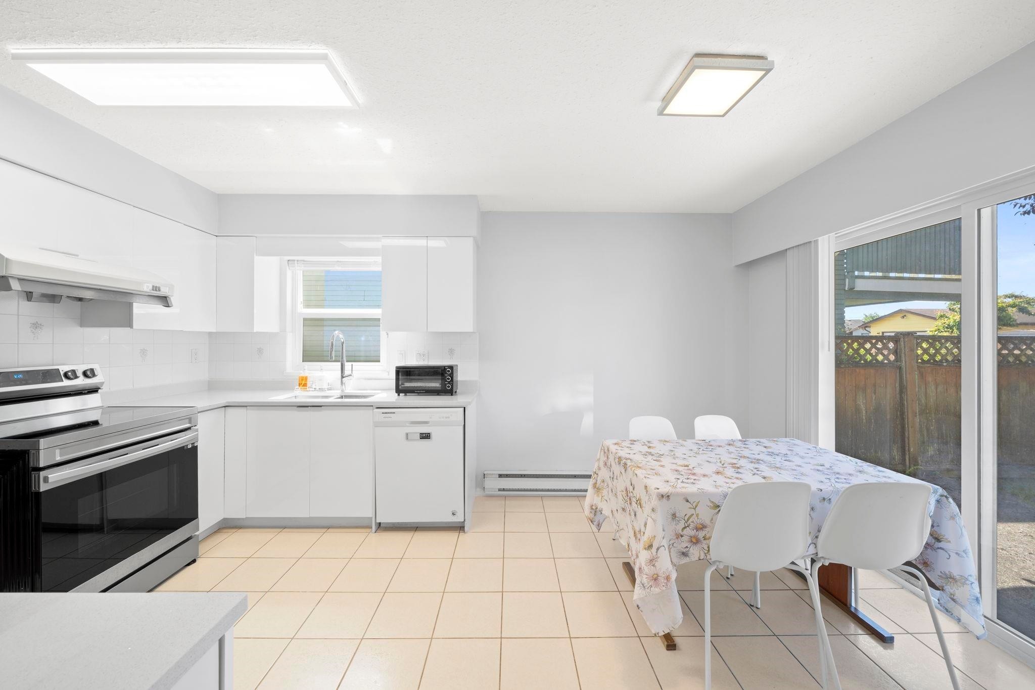 10311 Hollymount Drive, Richmond, BC