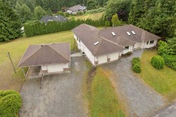 27660 128 Avenue Maple Ridge, BC V2W 1N5