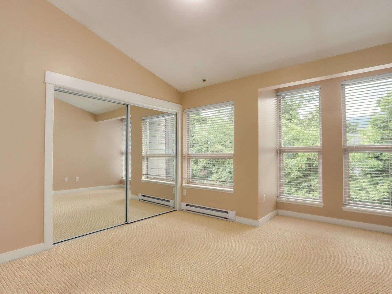319 15Th Street E, North Vancouver, BC