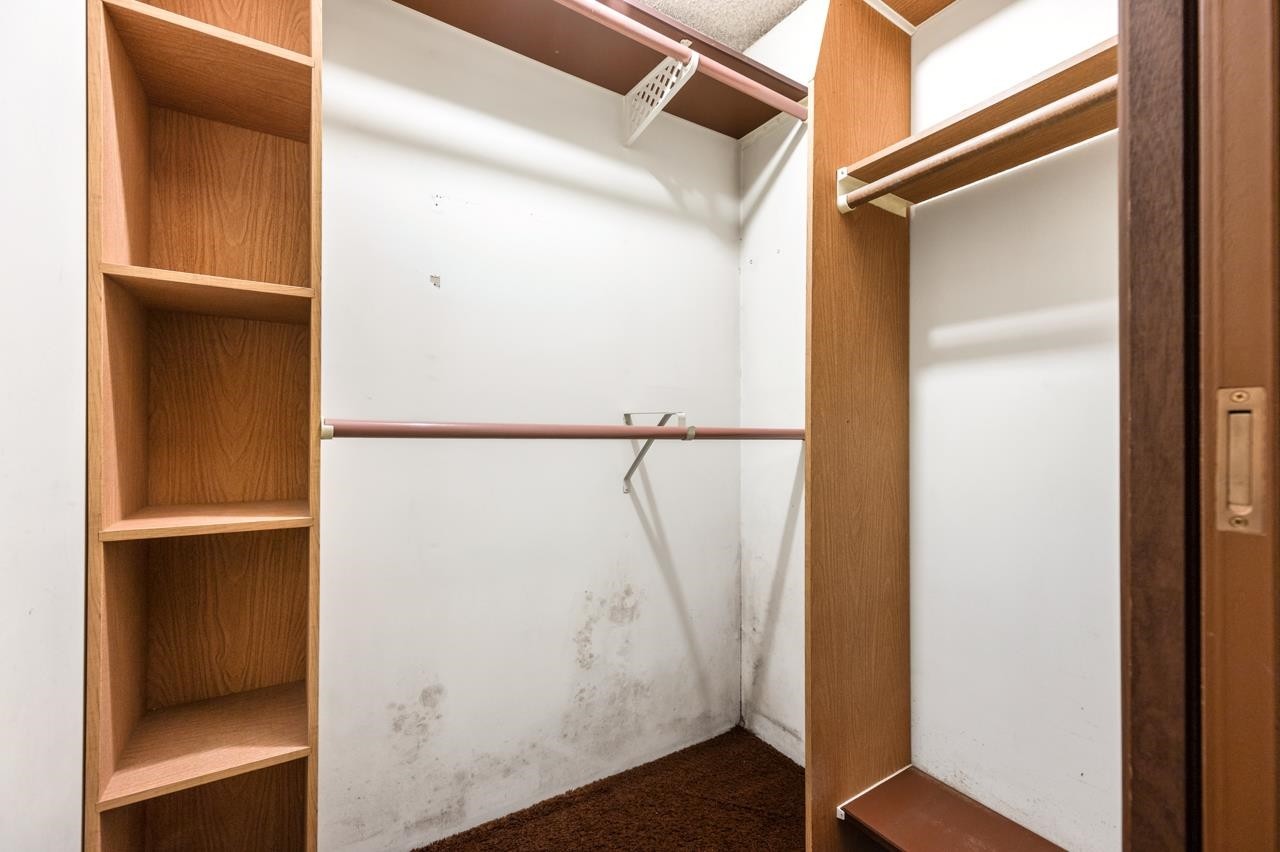 11121 Kingsbridge Drive, Richmond, BC - Indoor