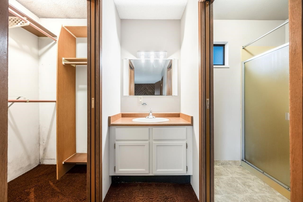 11121 Kingsbridge Drive, Richmond, BC - Indoor