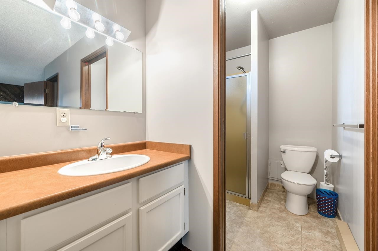 11121 Kingsbridge Drive, Richmond, BC - Indoor Photo Showing Bathroom