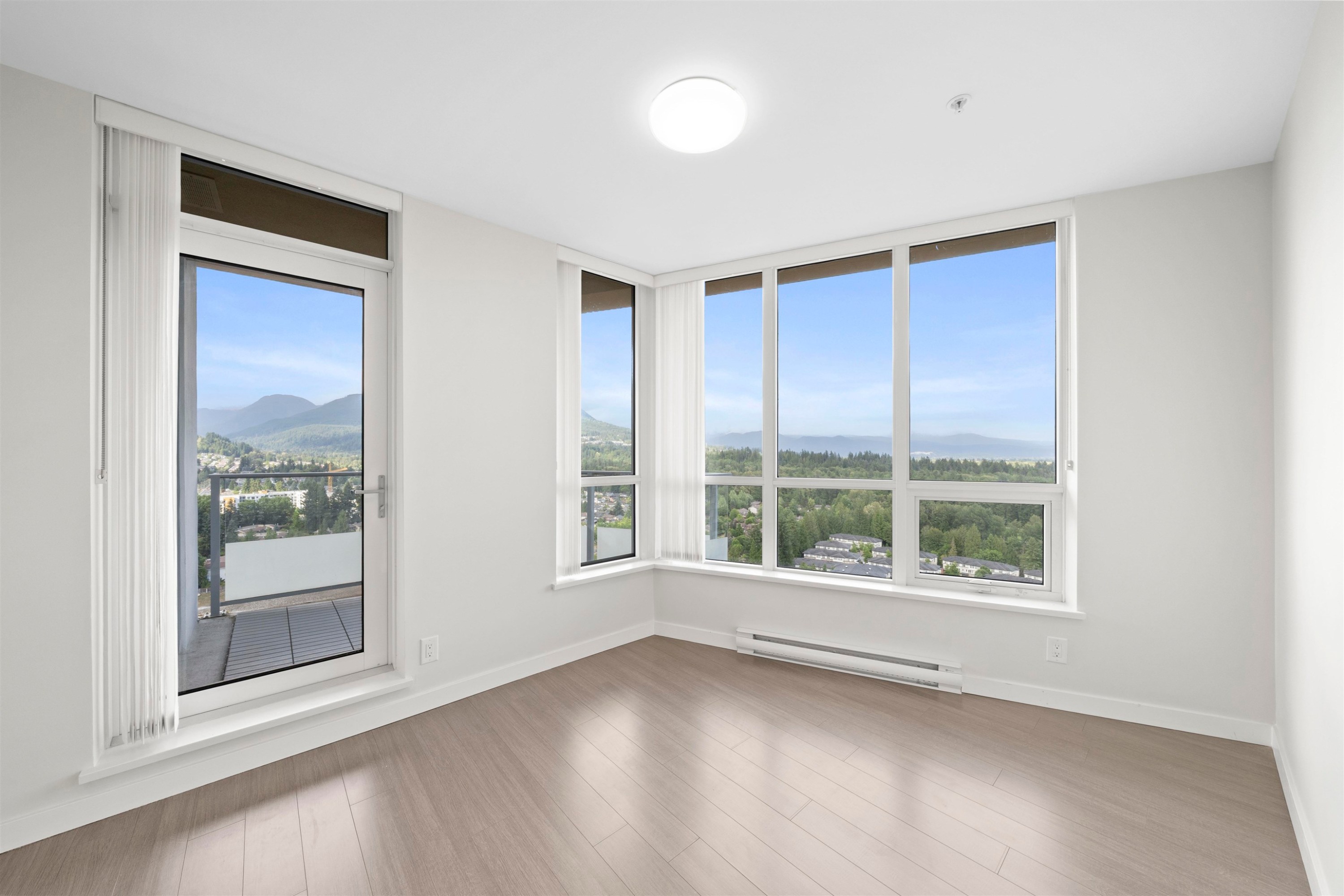 2801-3093 Windsor Gate, Coquitlam, BC