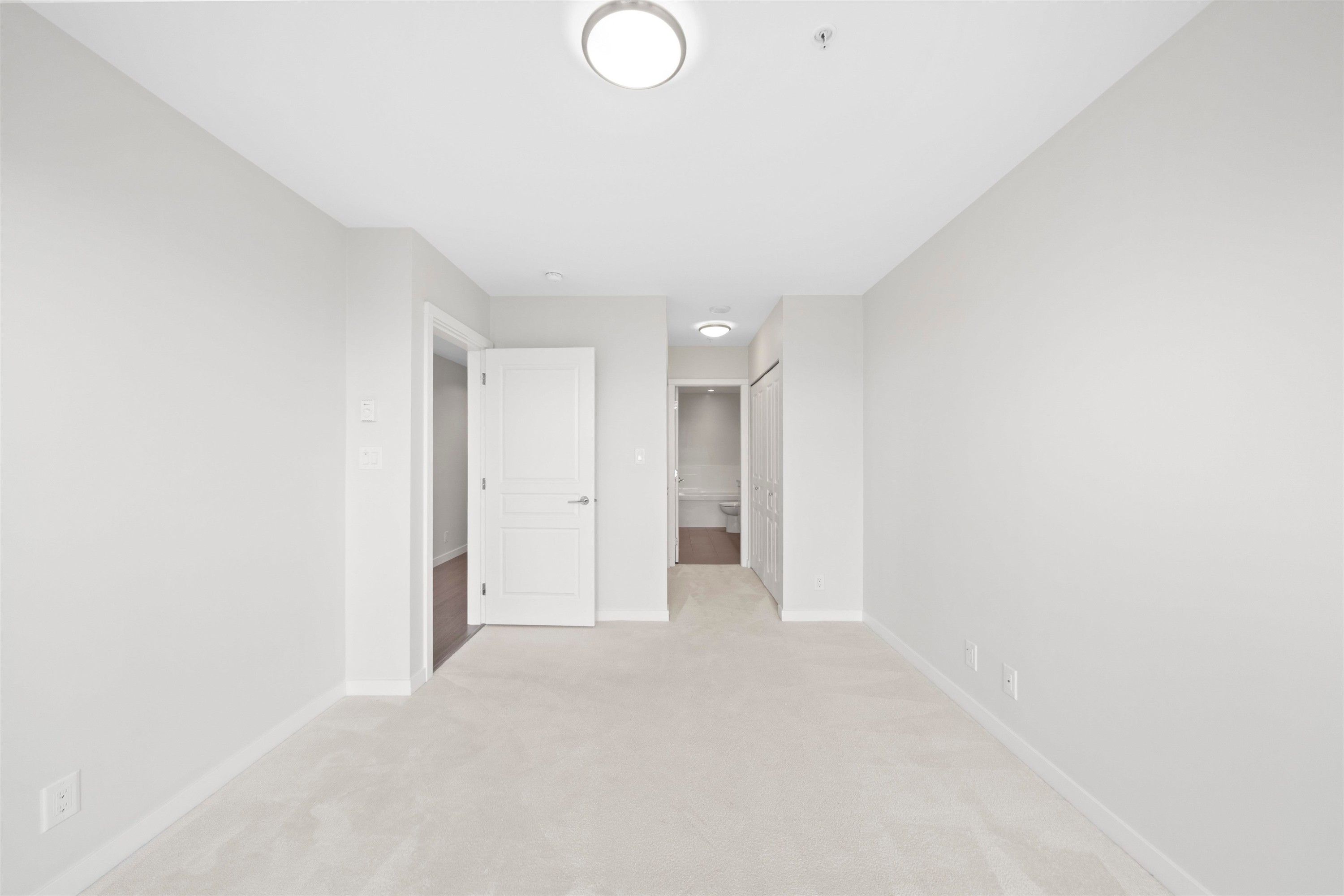 2801-3093 Windsor Gate, Coquitlam, BC