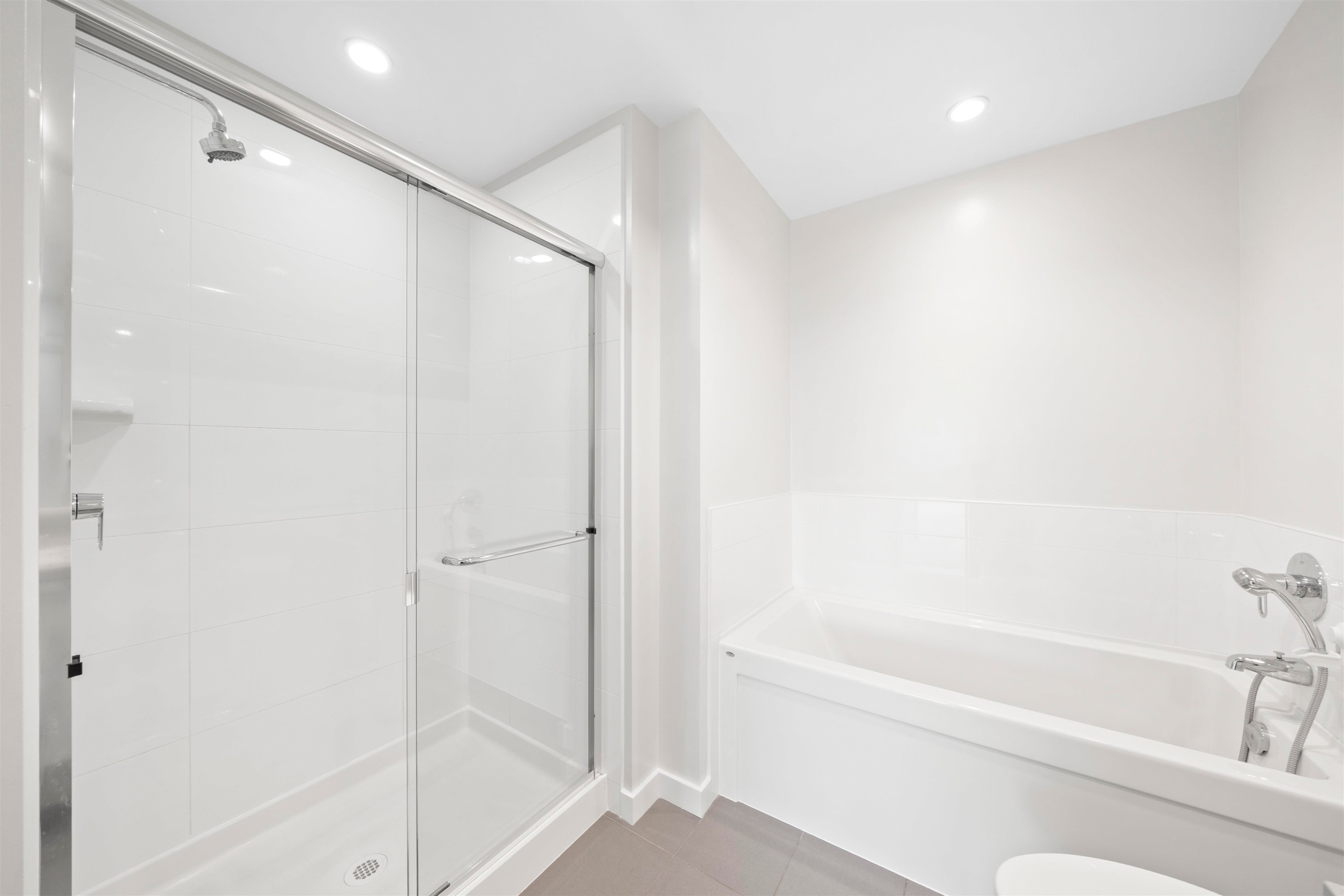 2801-3093 Windsor Gate, Coquitlam, BC