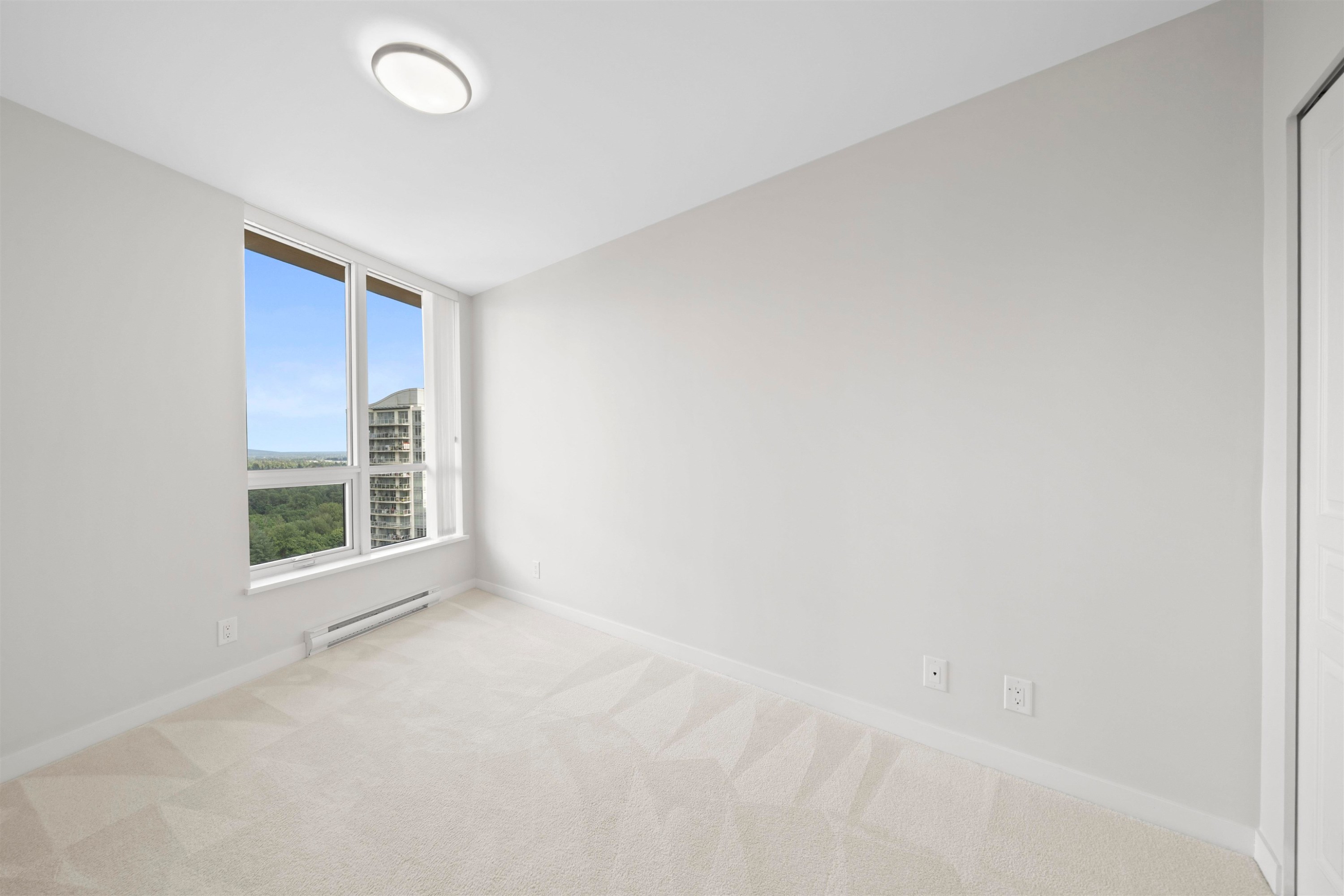 2801-3093 Windsor Gate, Coquitlam, BC
