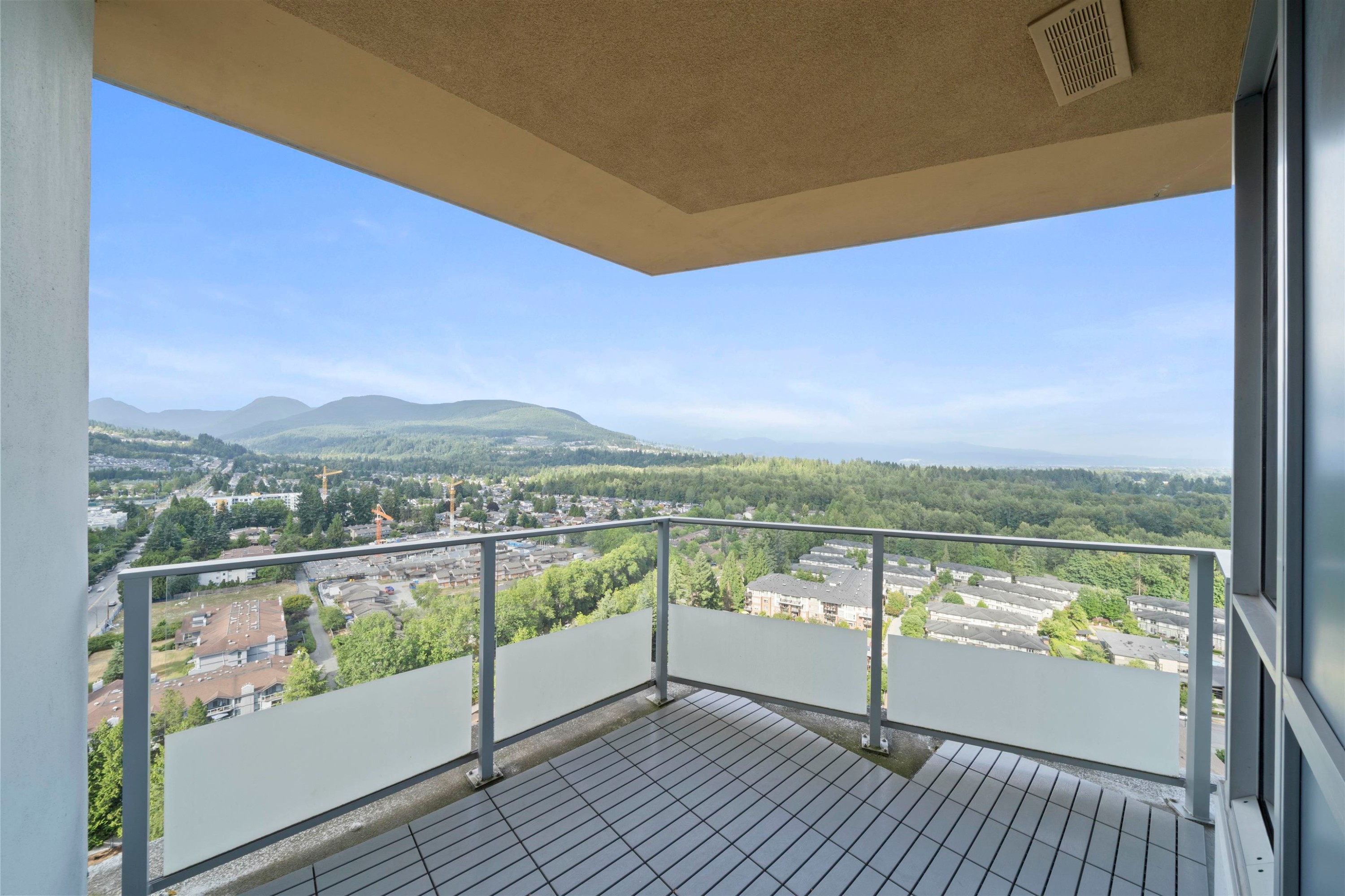 2801-3093 Windsor Gate, Coquitlam, BC