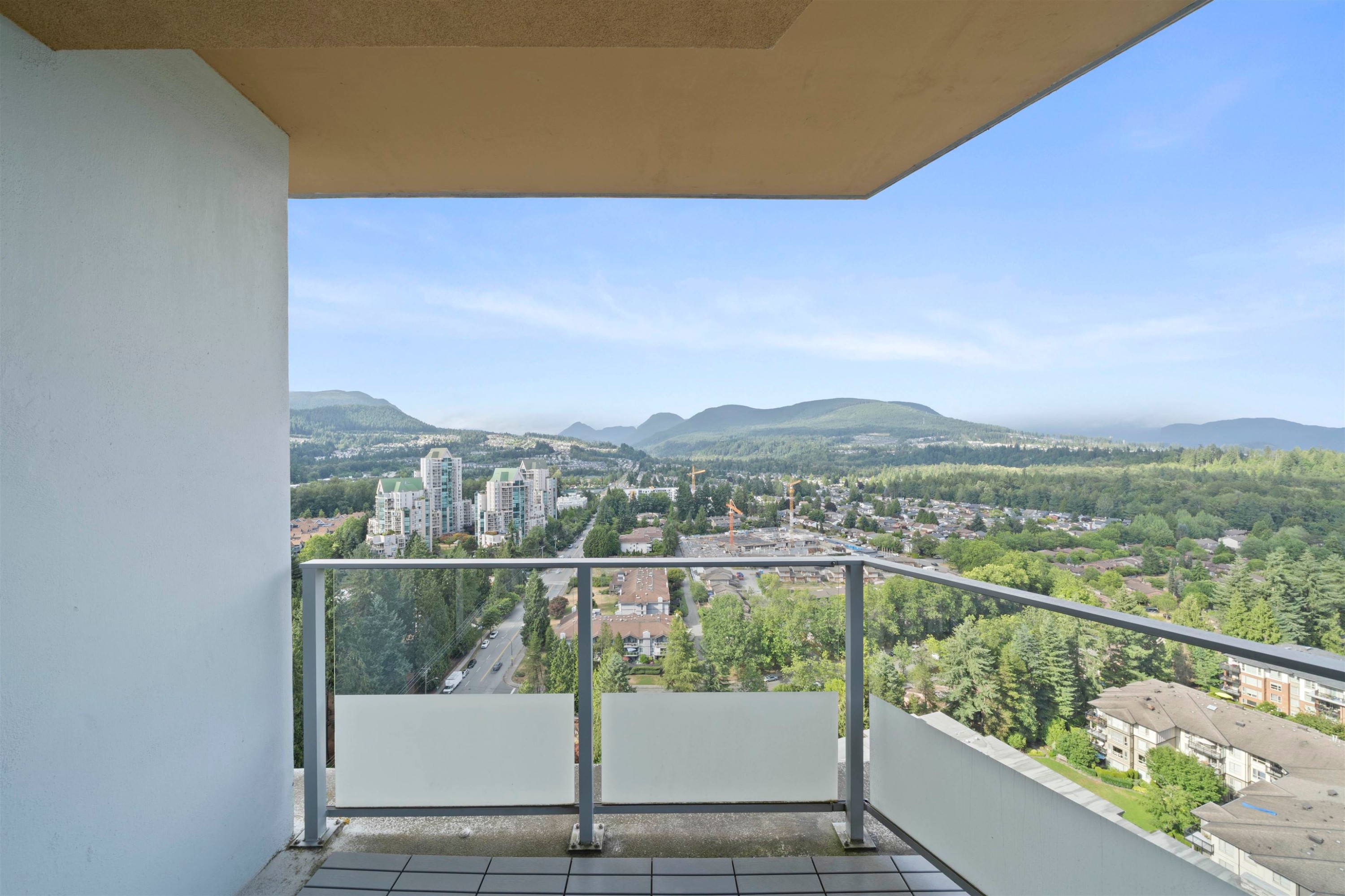 2801-3093 Windsor Gate, Coquitlam, BC