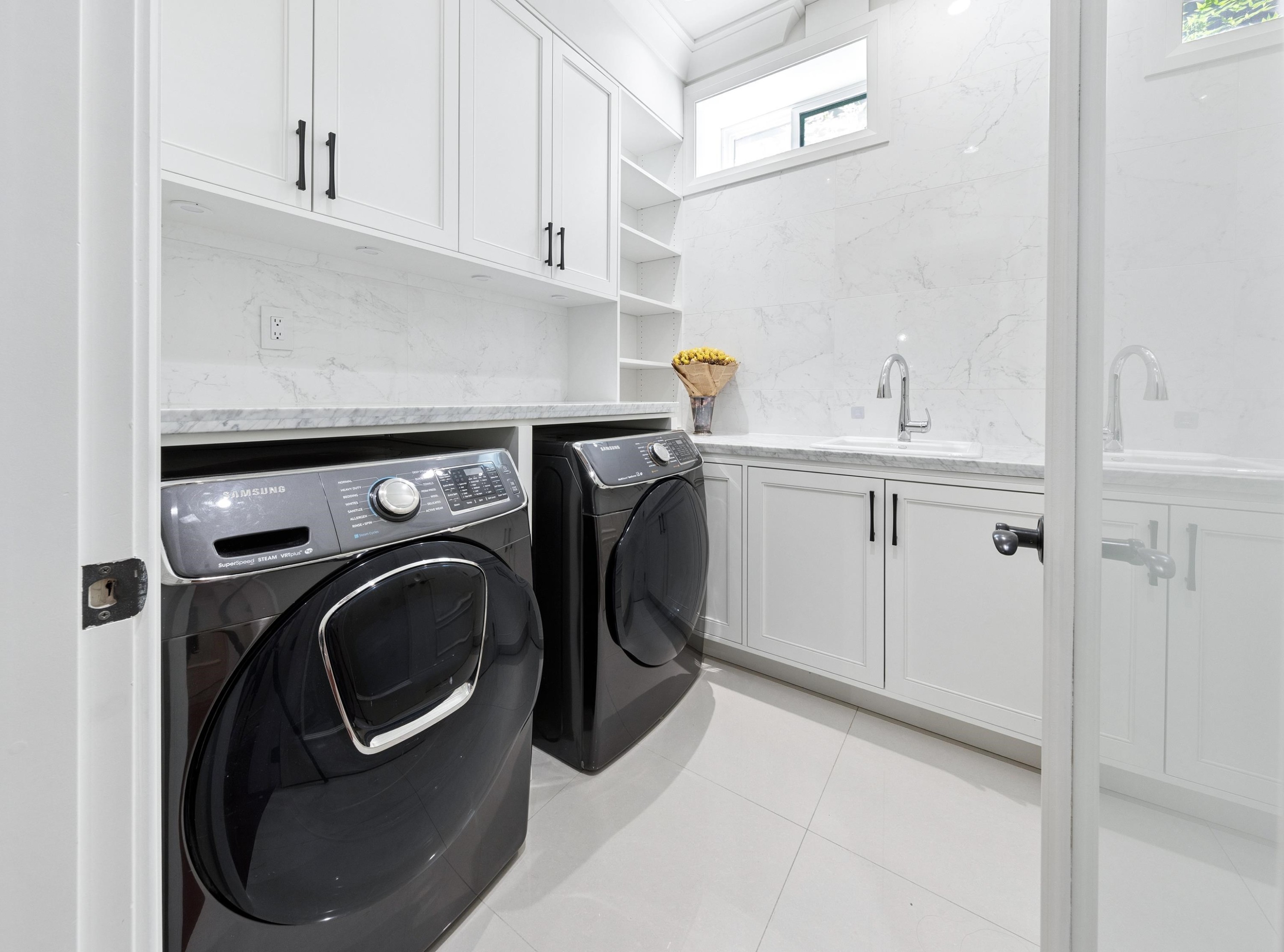 3058 44Th Avenue W, Vancouver, BC