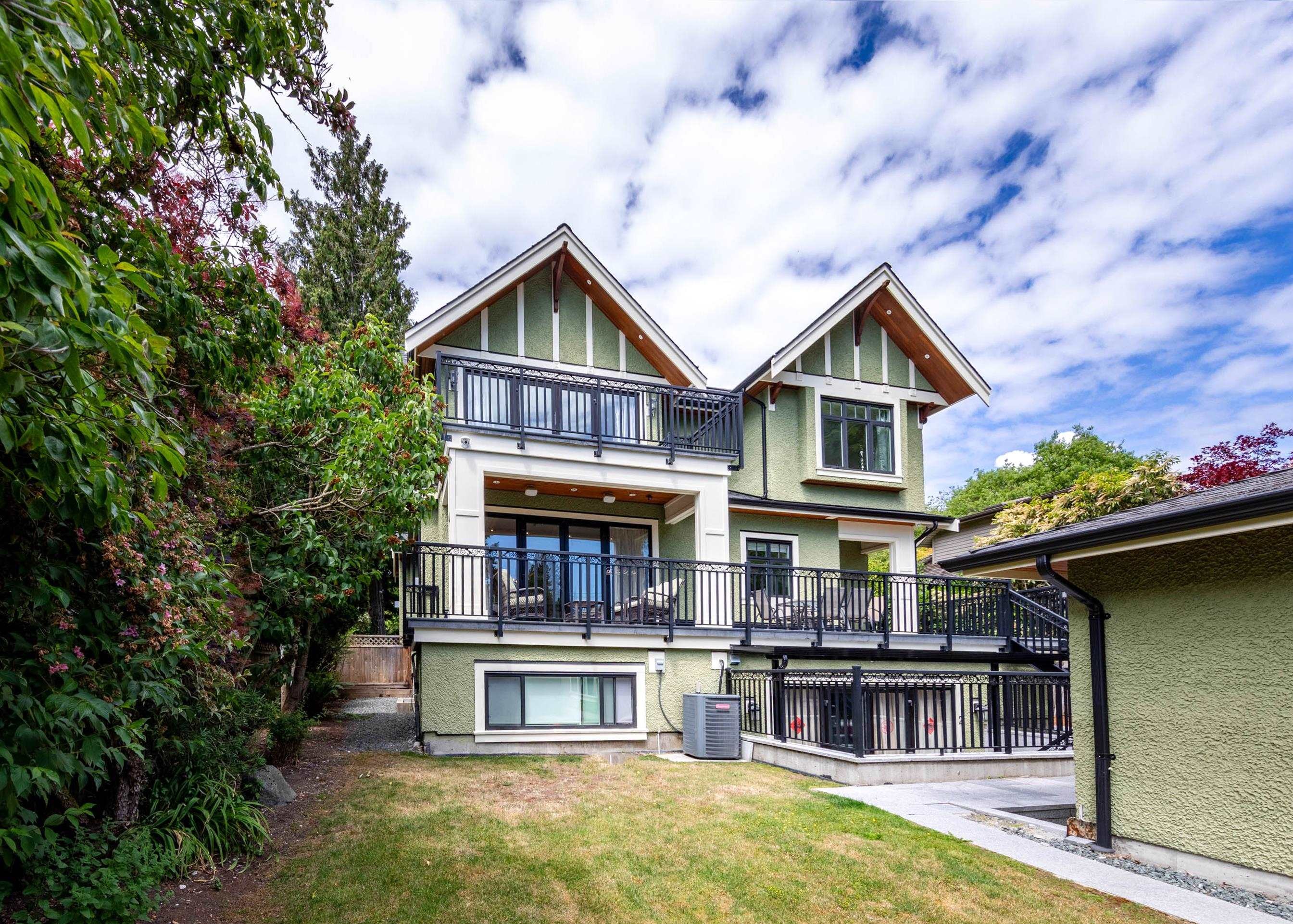 3058 44Th Avenue W, Vancouver, BC