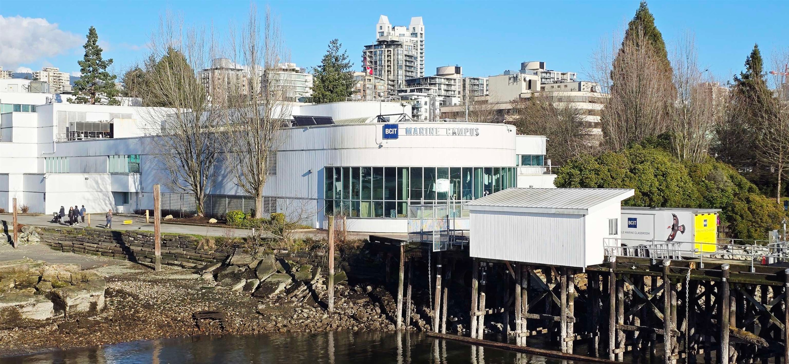 Jnw33-415 Esplanade W, North Vancouver, BC