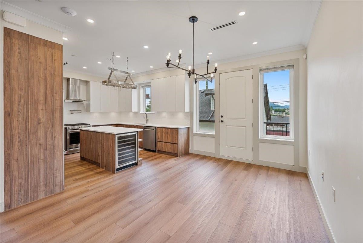 3179 16Th Avenue E, Vancouver, BC