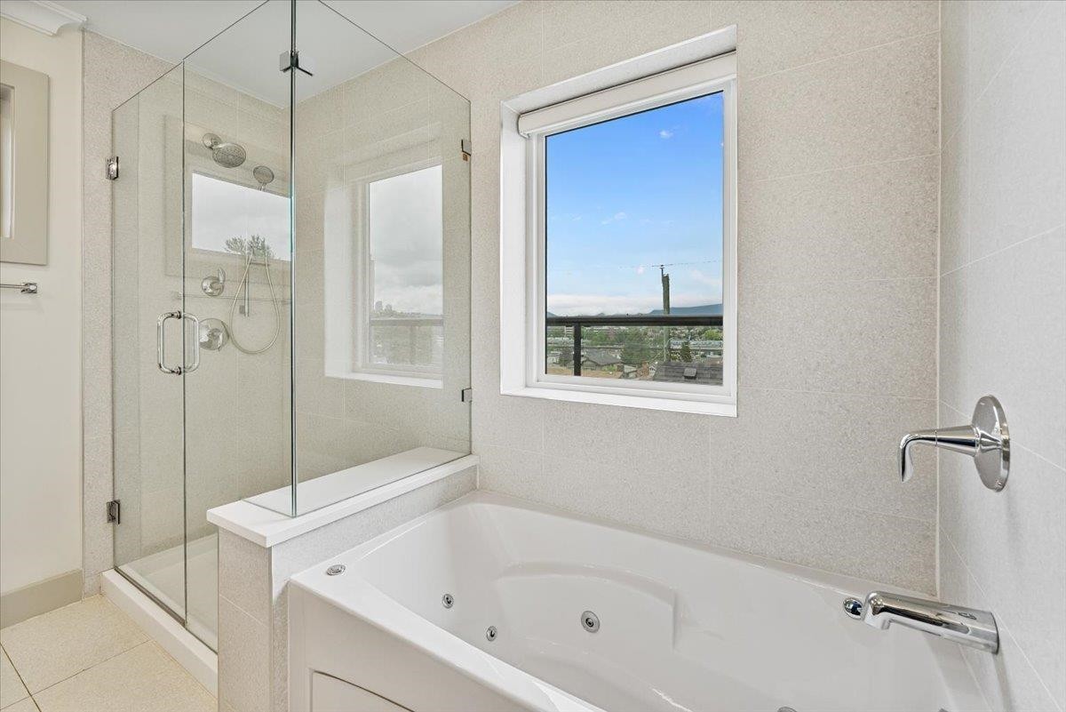 3179 16Th Avenue E, Vancouver, BC