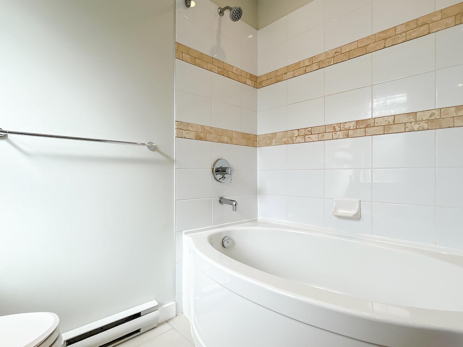 7425 Columbia Street, Vancouver, BC