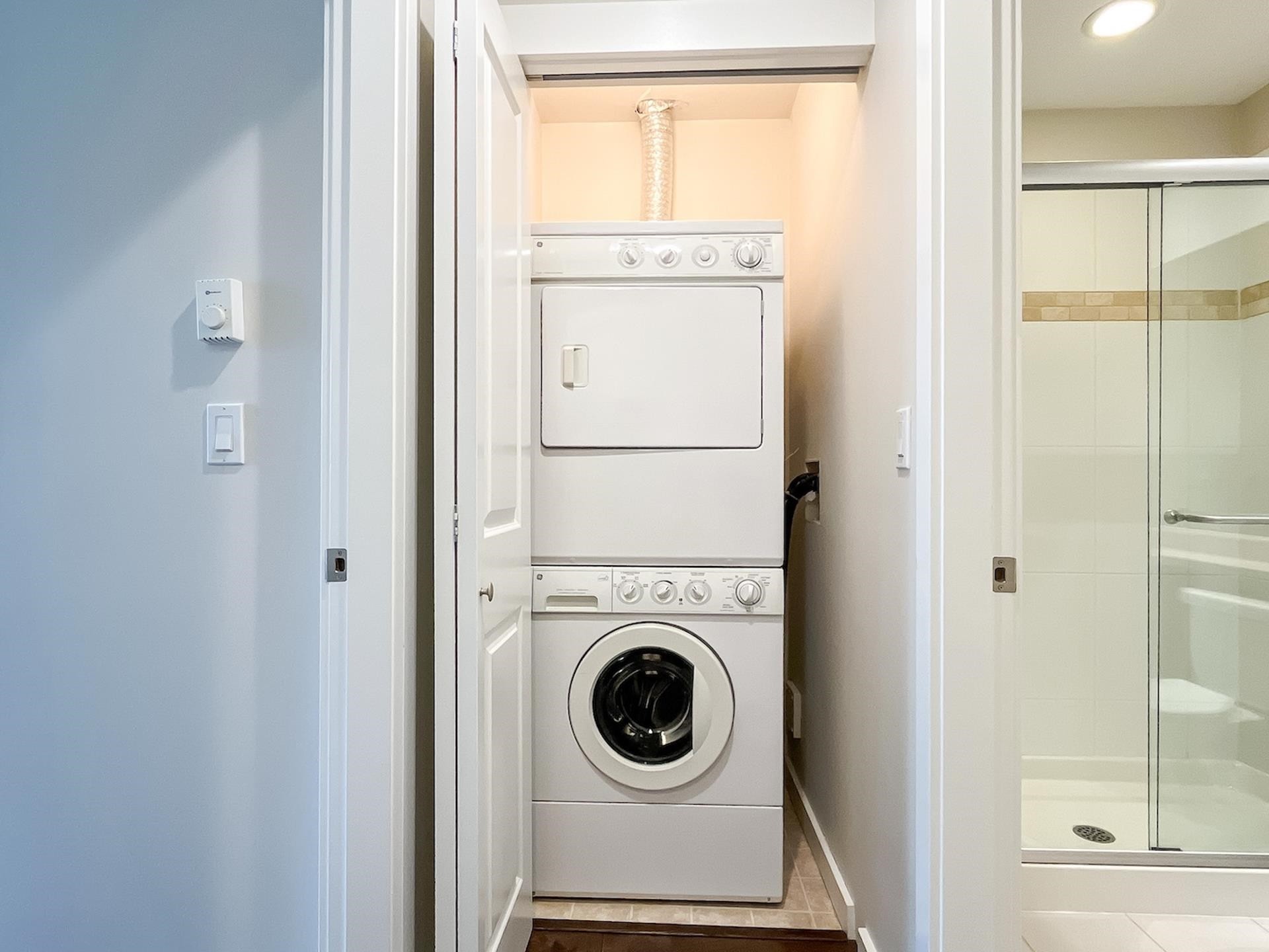 7425 Columbia Street, Vancouver, BC