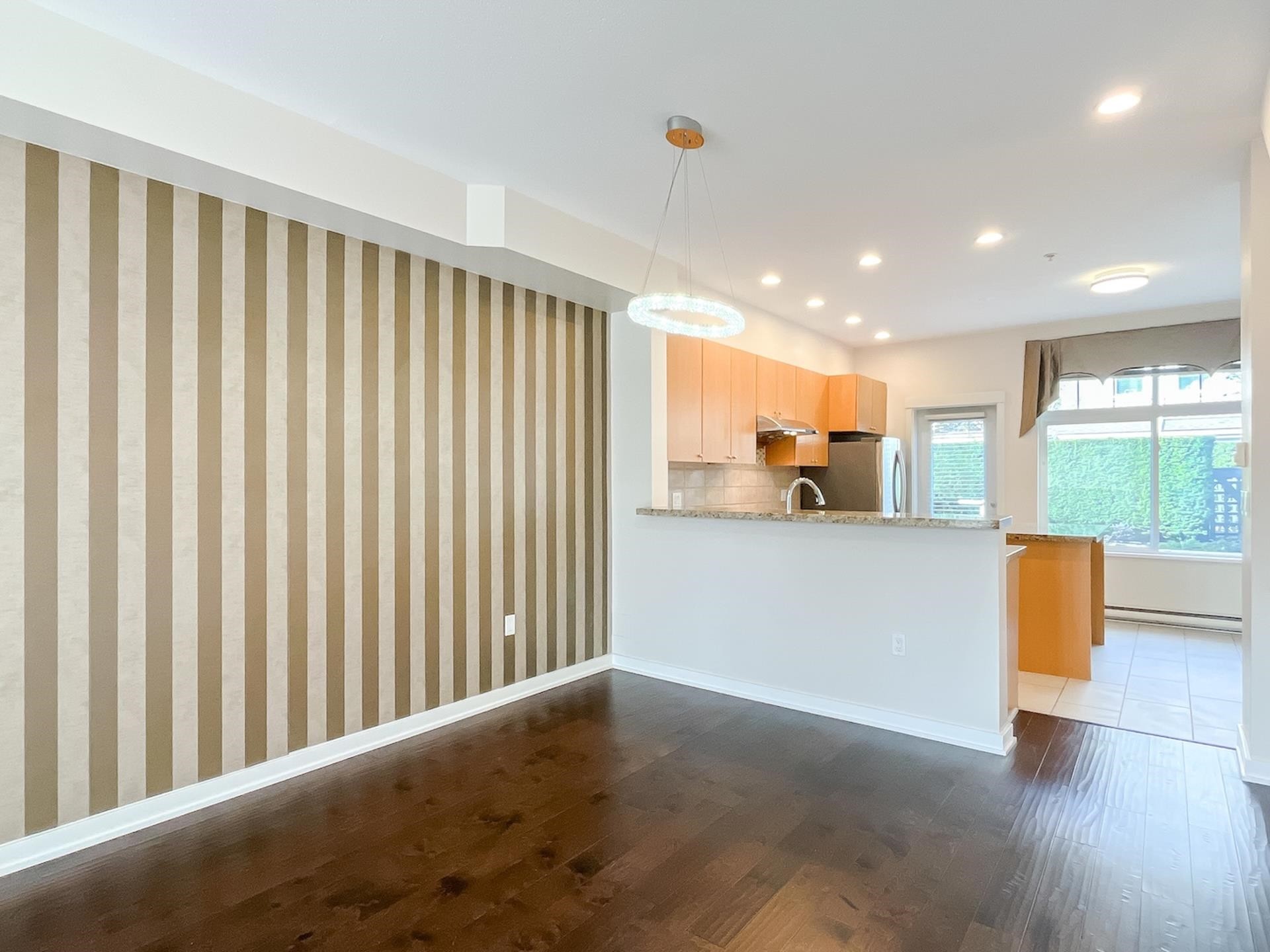 7425 Columbia Street, Vancouver, BC