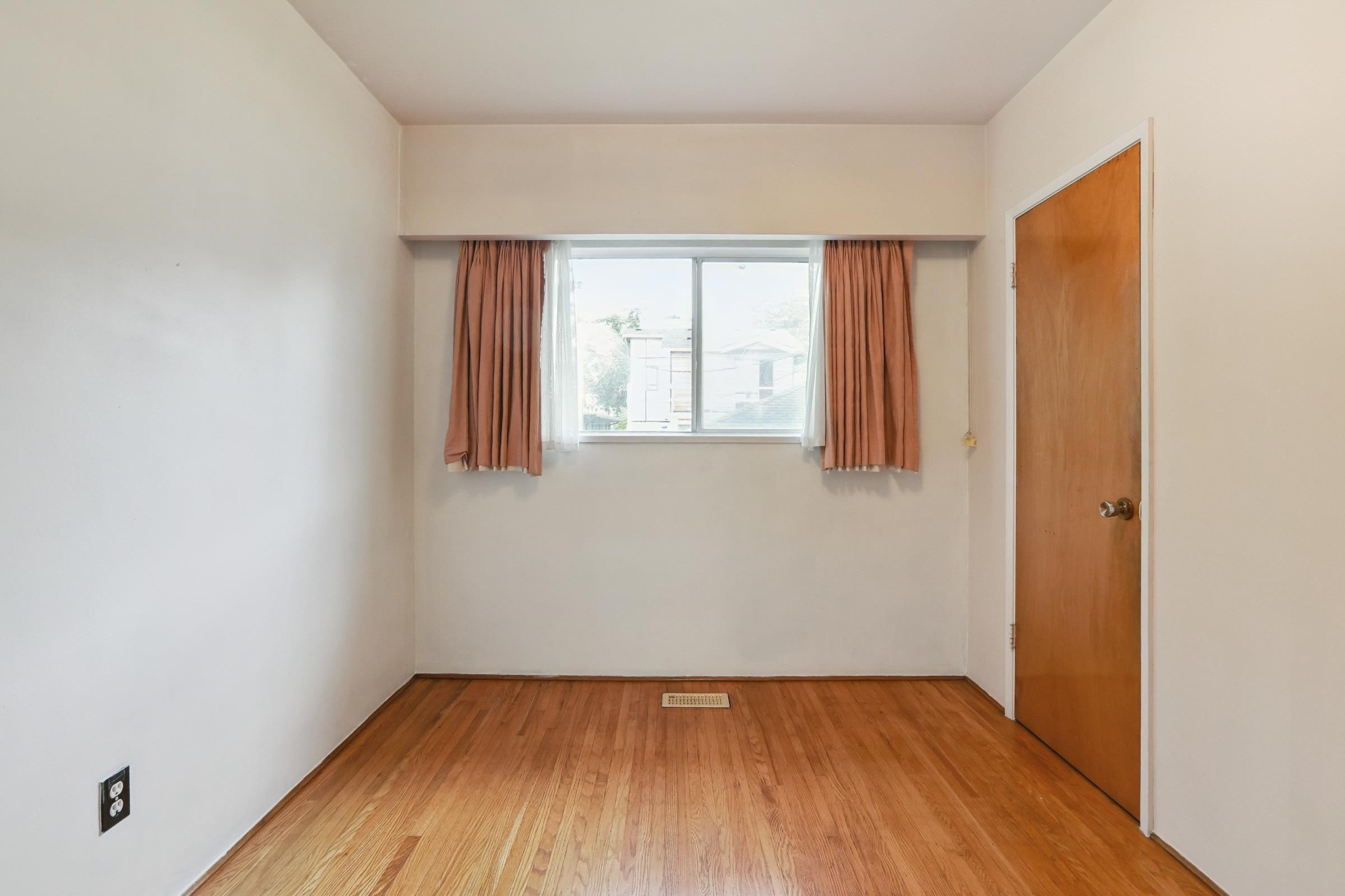 2894 Mcgill Street, Vancouver, BC