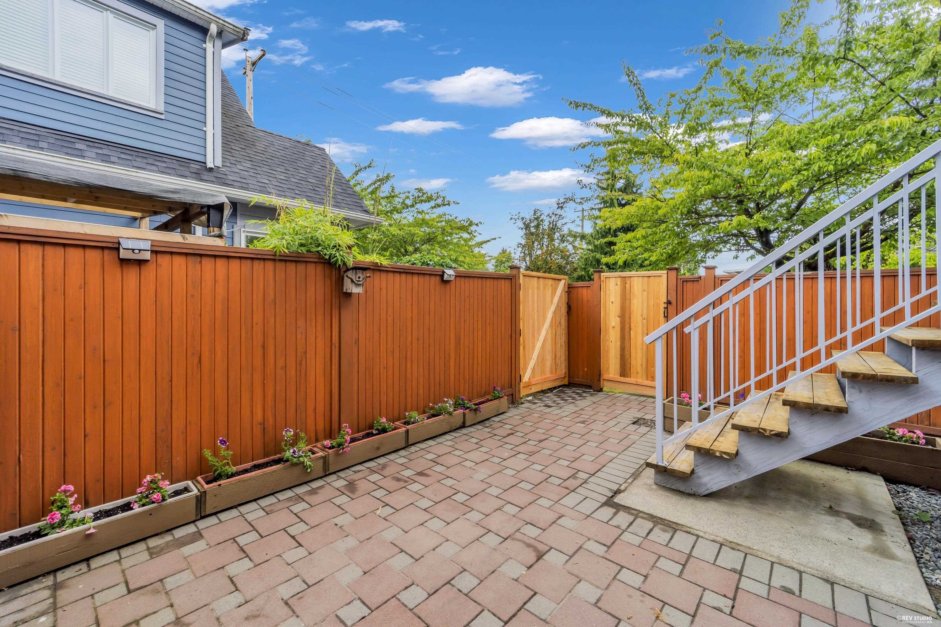 5603 Rhodes Street, Vancouver, BC