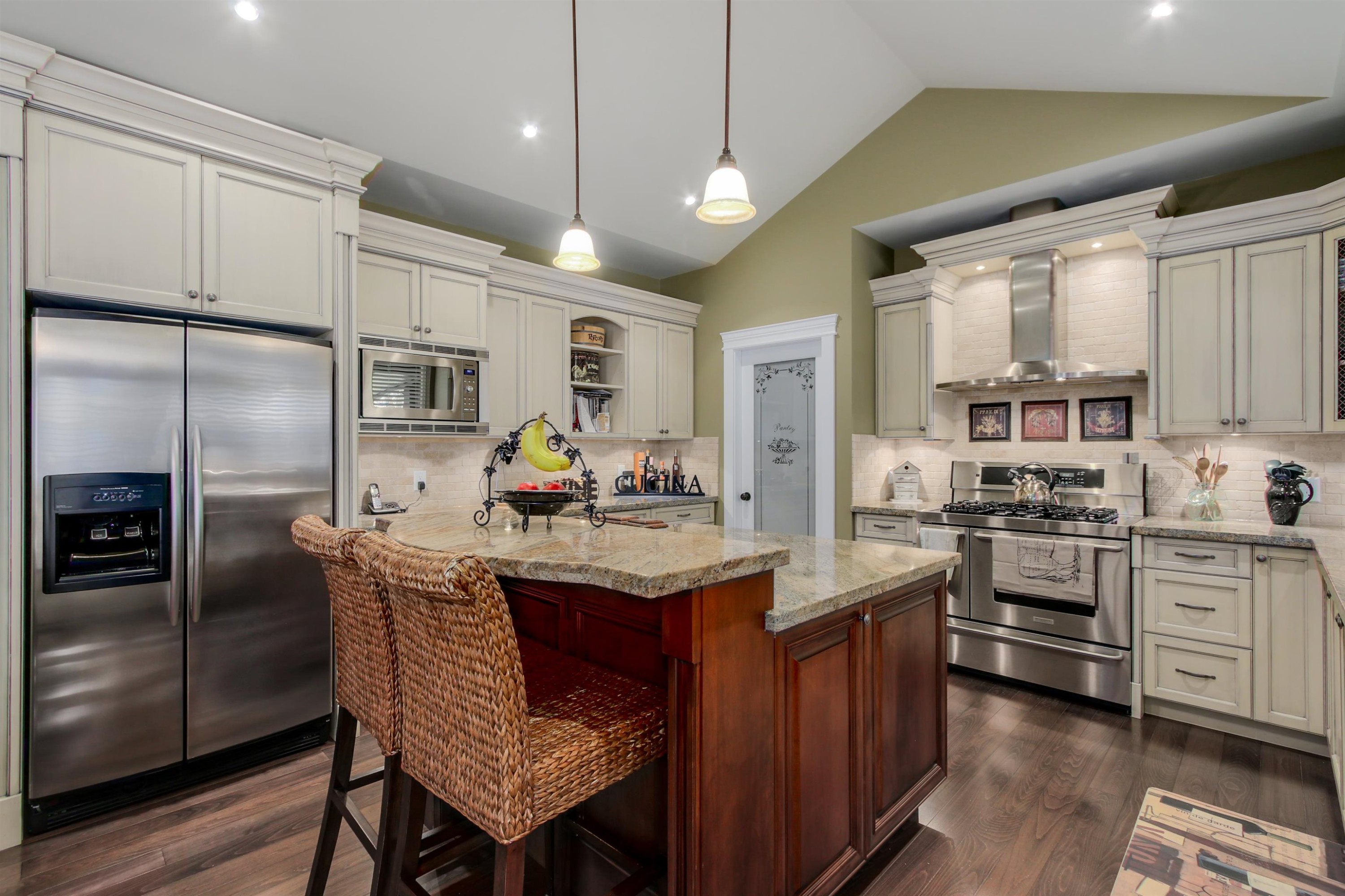 8760 Fairdell Crescent, Richmond, BC