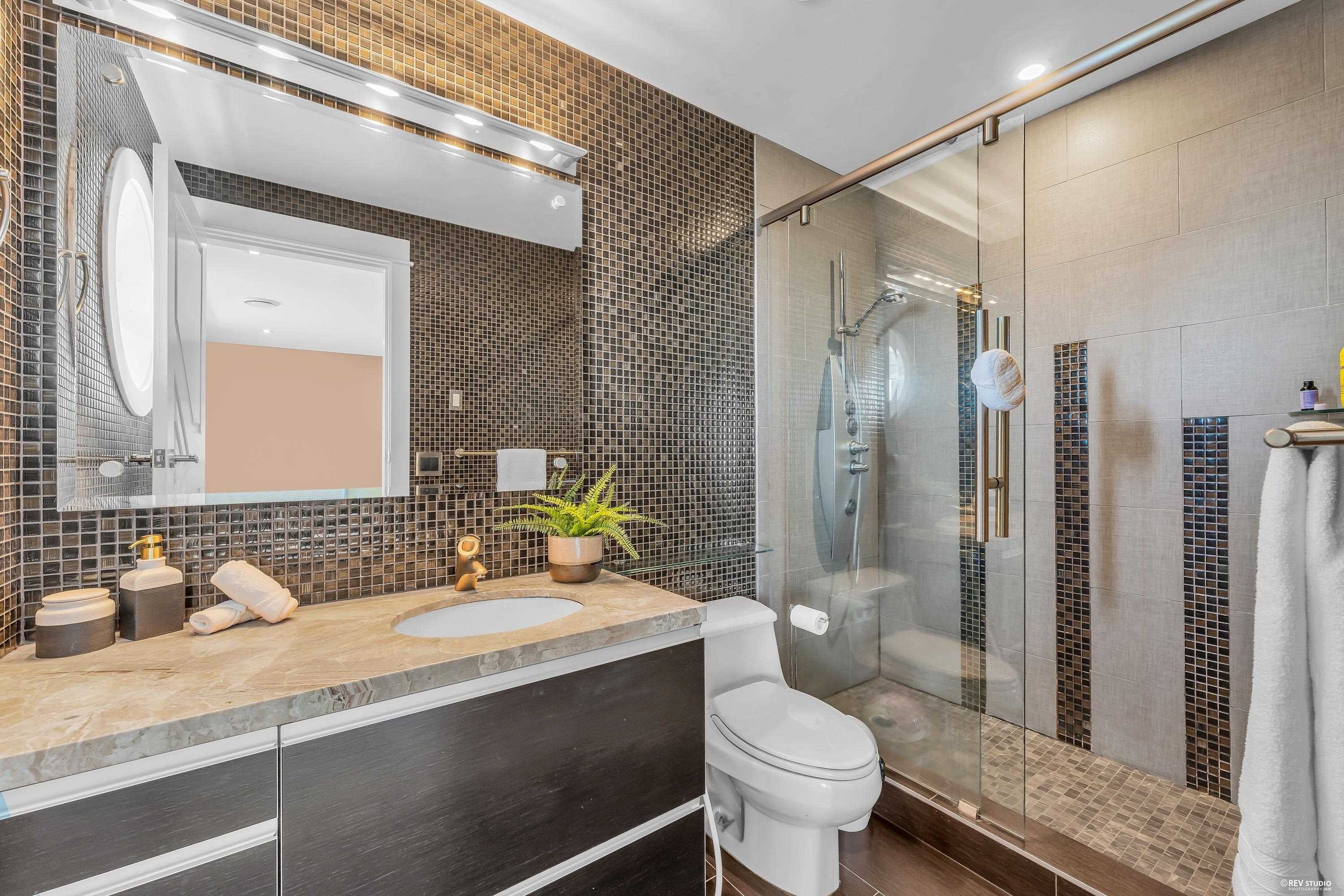 2793 Willoughby Road, West Vancouver, BC - Indoor Photo Showing Bathroom