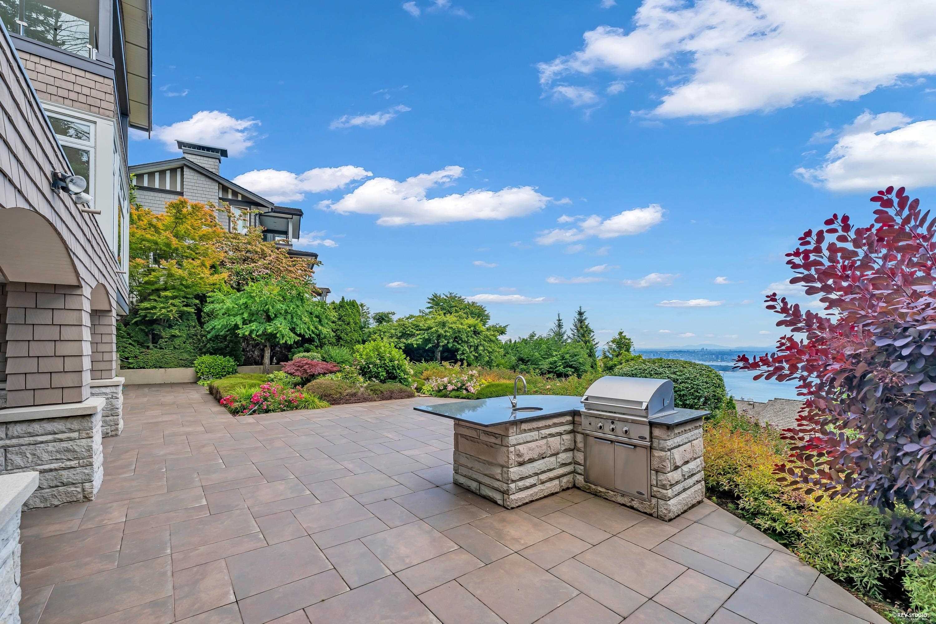2793 Willoughby Road, West Vancouver, BC - Outdoor