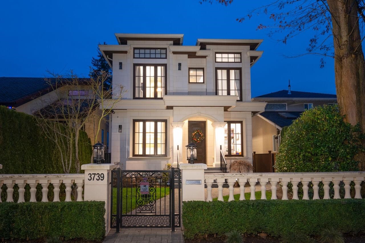 3739 24Th Avenue W, Vancouver, BC - Outdoor With Facade