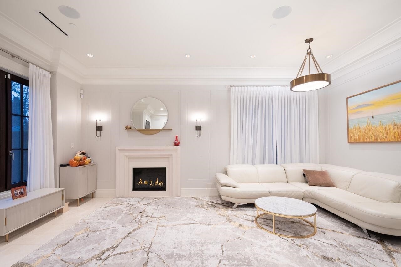 3739 24Th Avenue W, Vancouver, BC - Indoor Photo Showing Living Room With Fireplace
