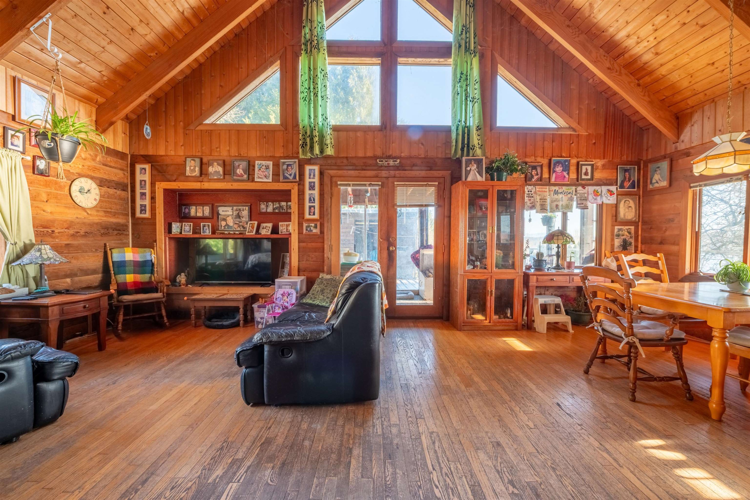 24578 Lougheed Highway, Maple Ridge, BC