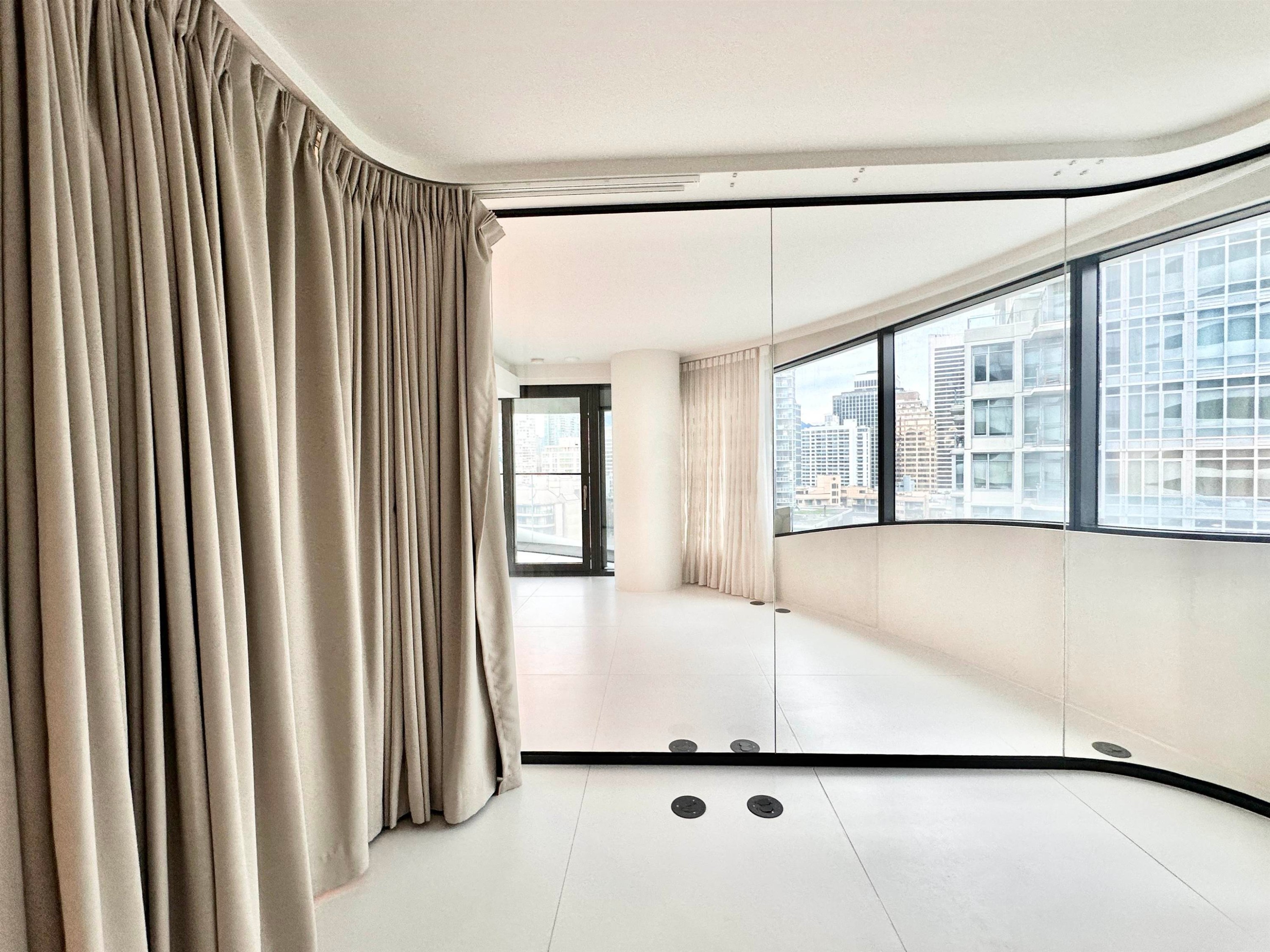 1033 Nelson Street, Vancouver, BC