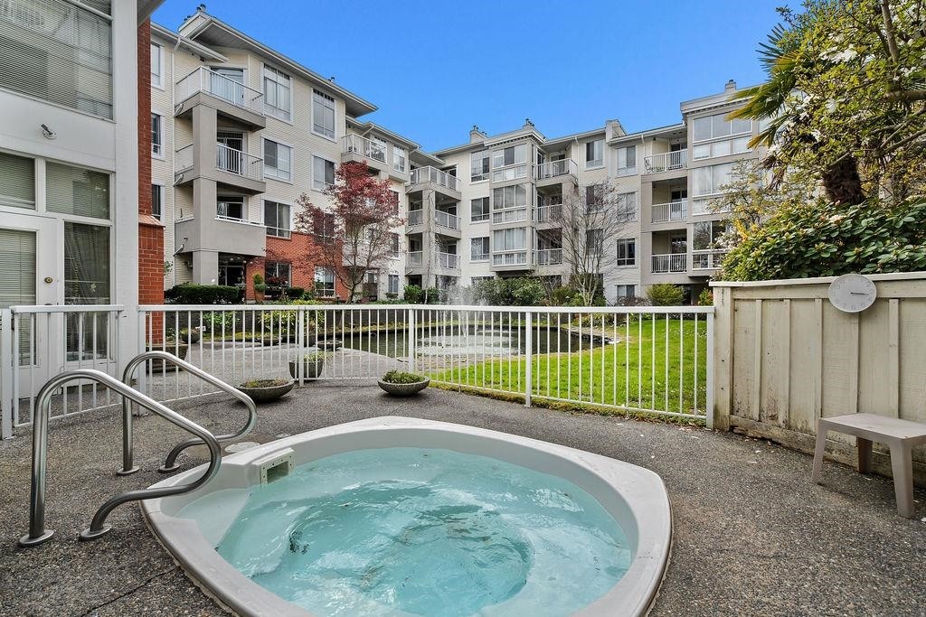 409-360 36 Avenue E, Vancouver, BC