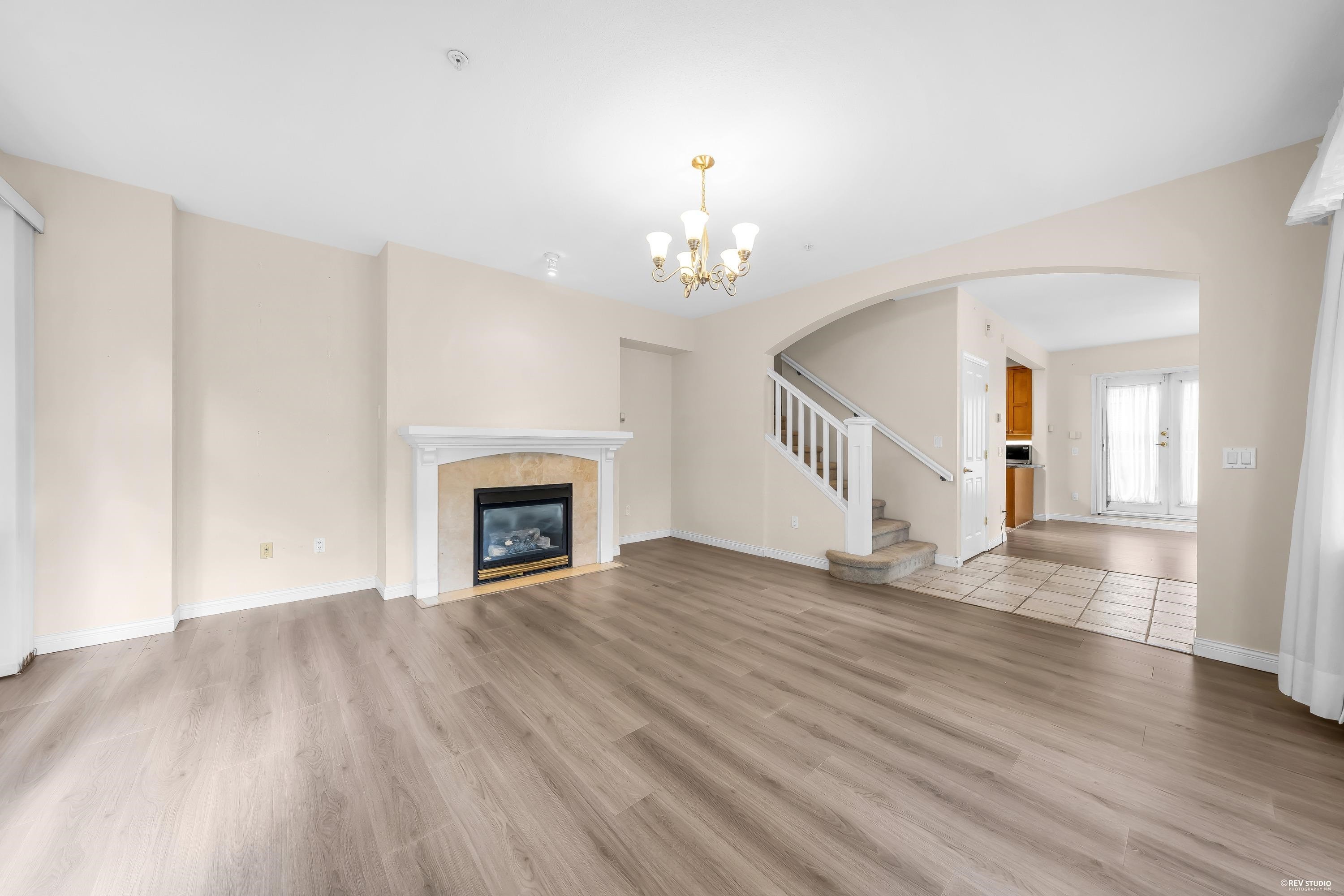 2459 39Th Avenue W, Vancouver, BC - Outdoor With Exterior