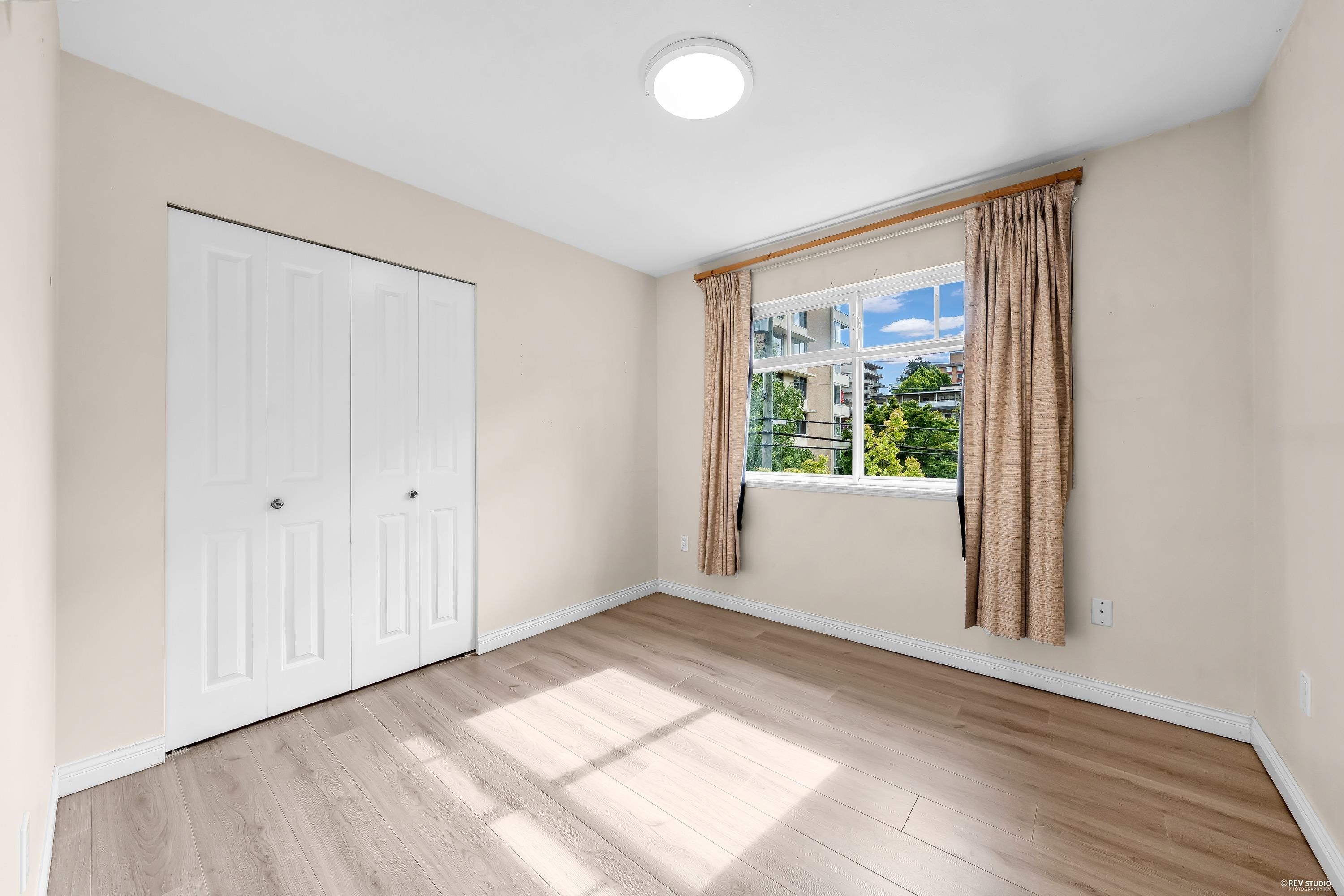 2459 39Th Avenue W, Vancouver, BC - Indoor Photo Showing Bedroom