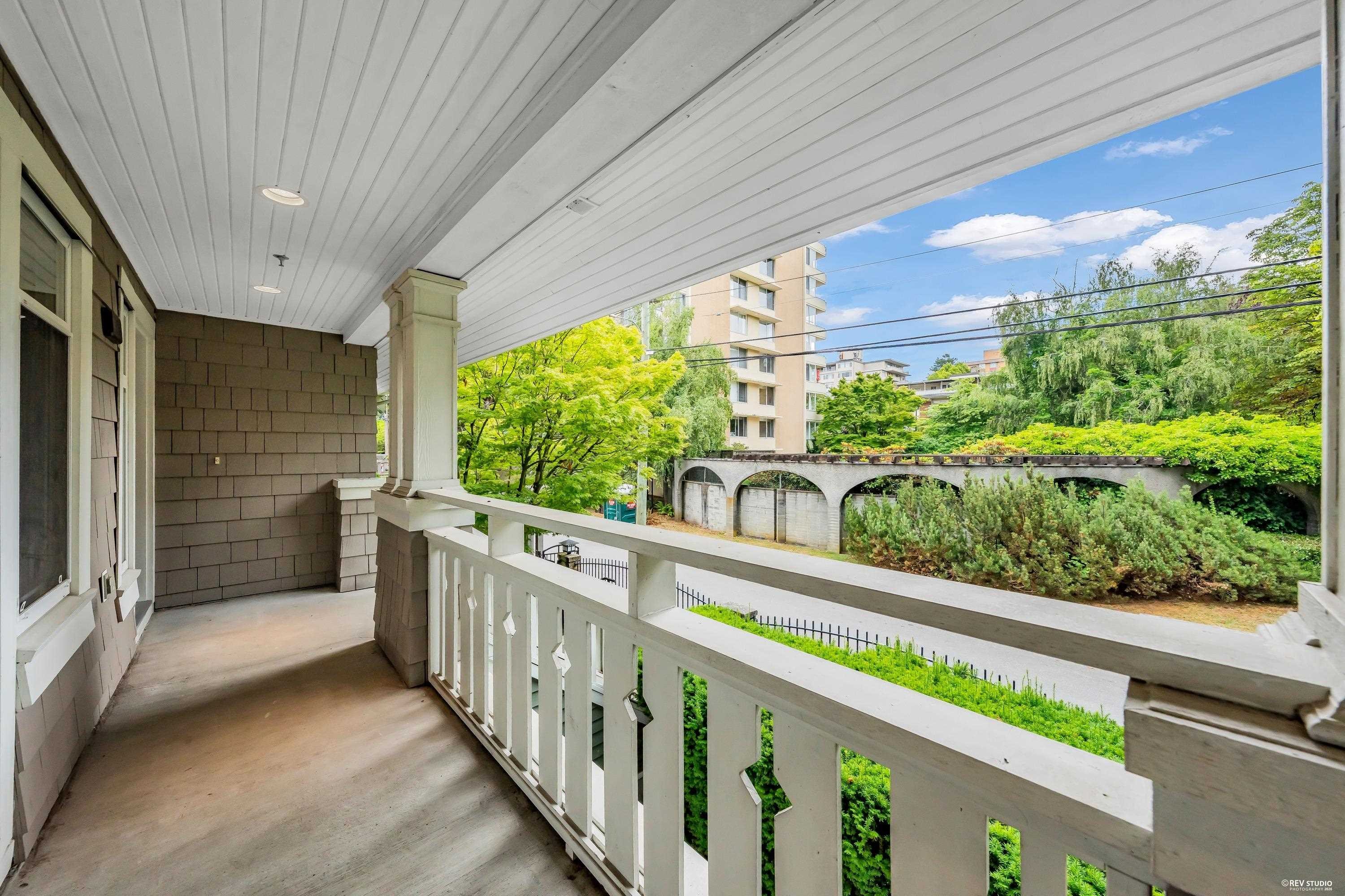 2459 39Th Avenue W, Vancouver, BC - Indoor Photo Showing Laundry Room