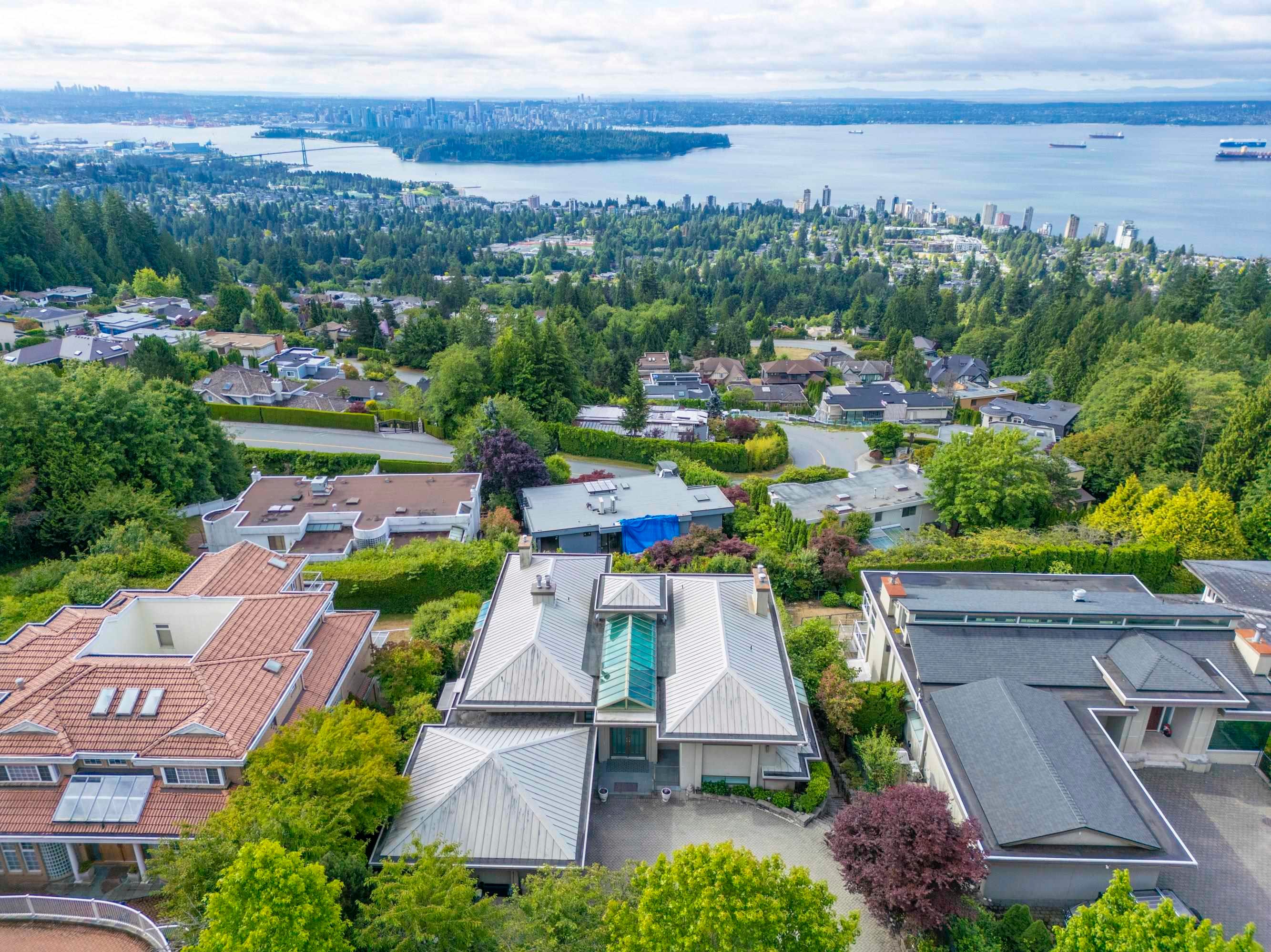 1572 Chippendale Court, West Vancouver, BC