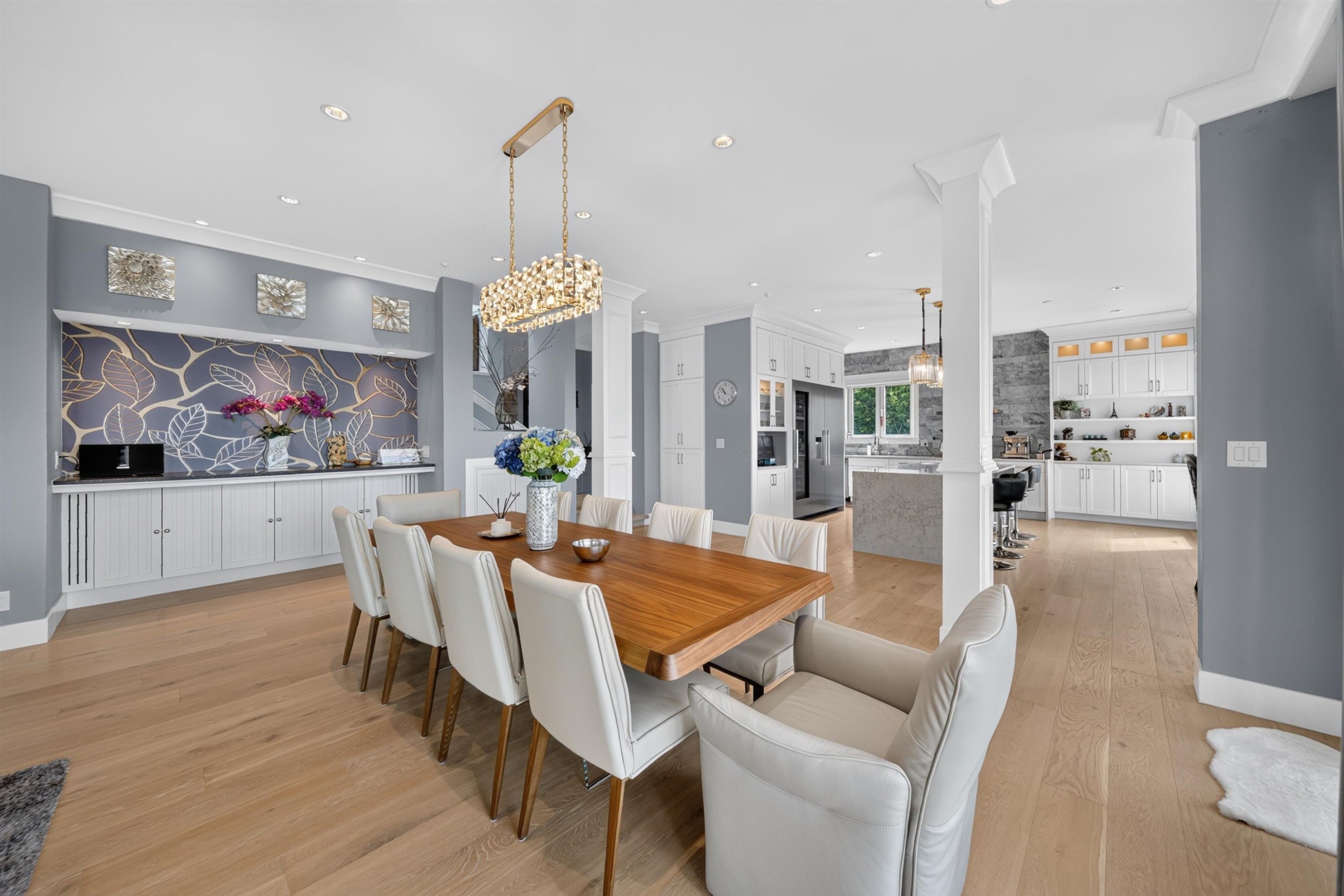 1572 Chippendale Court, West Vancouver, BC