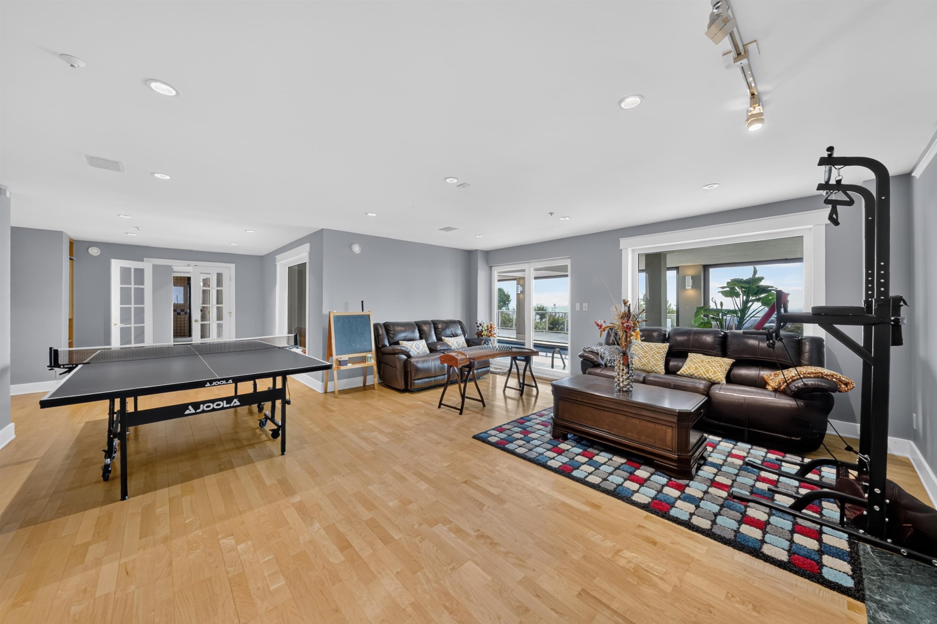 1572 Chippendale Court, West Vancouver, BC