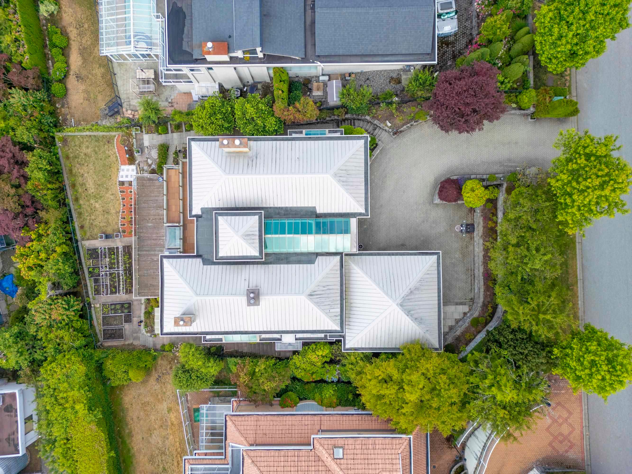 1572 Chippendale Court, West Vancouver, BC