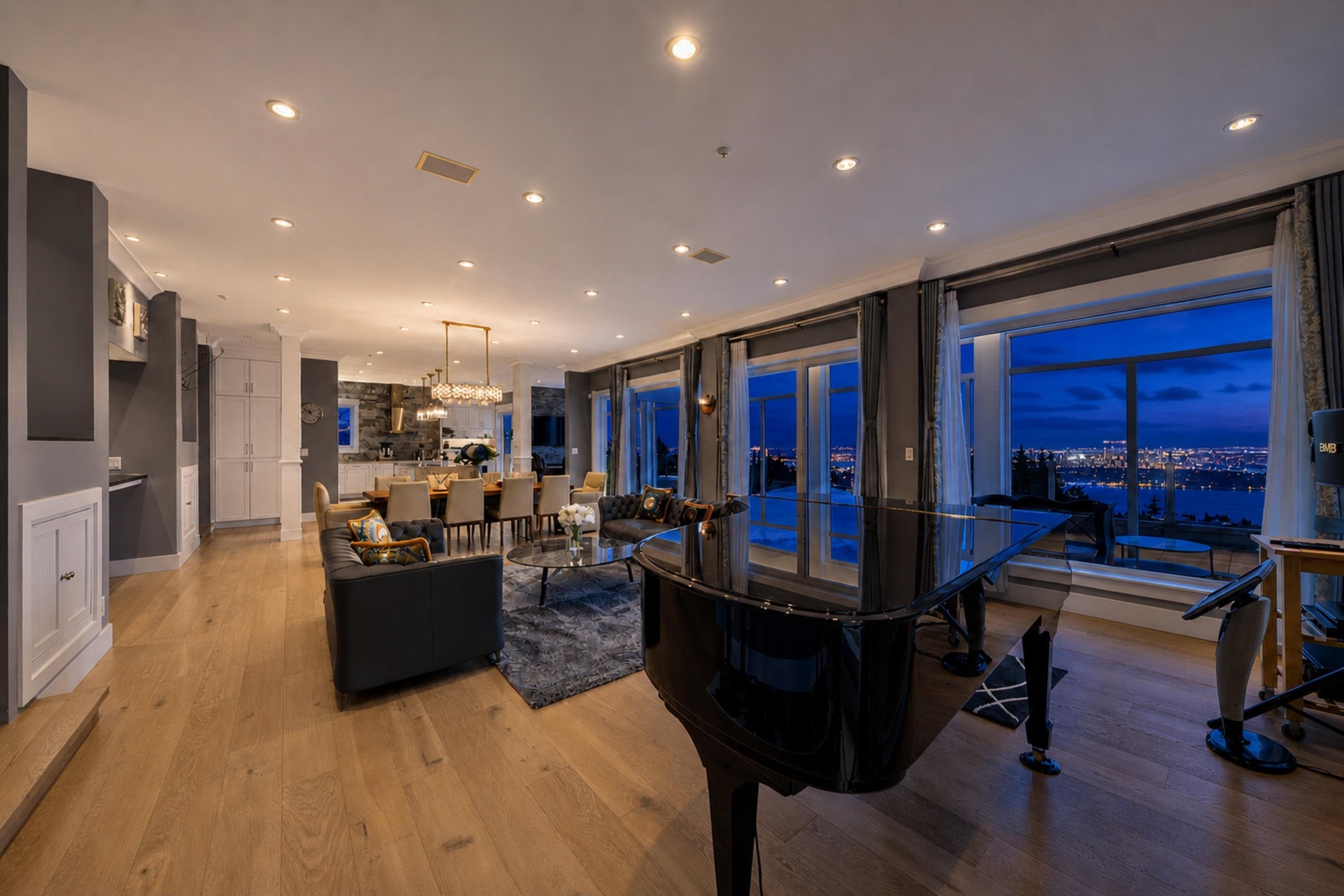 1572 Chippendale Court, West Vancouver, BC