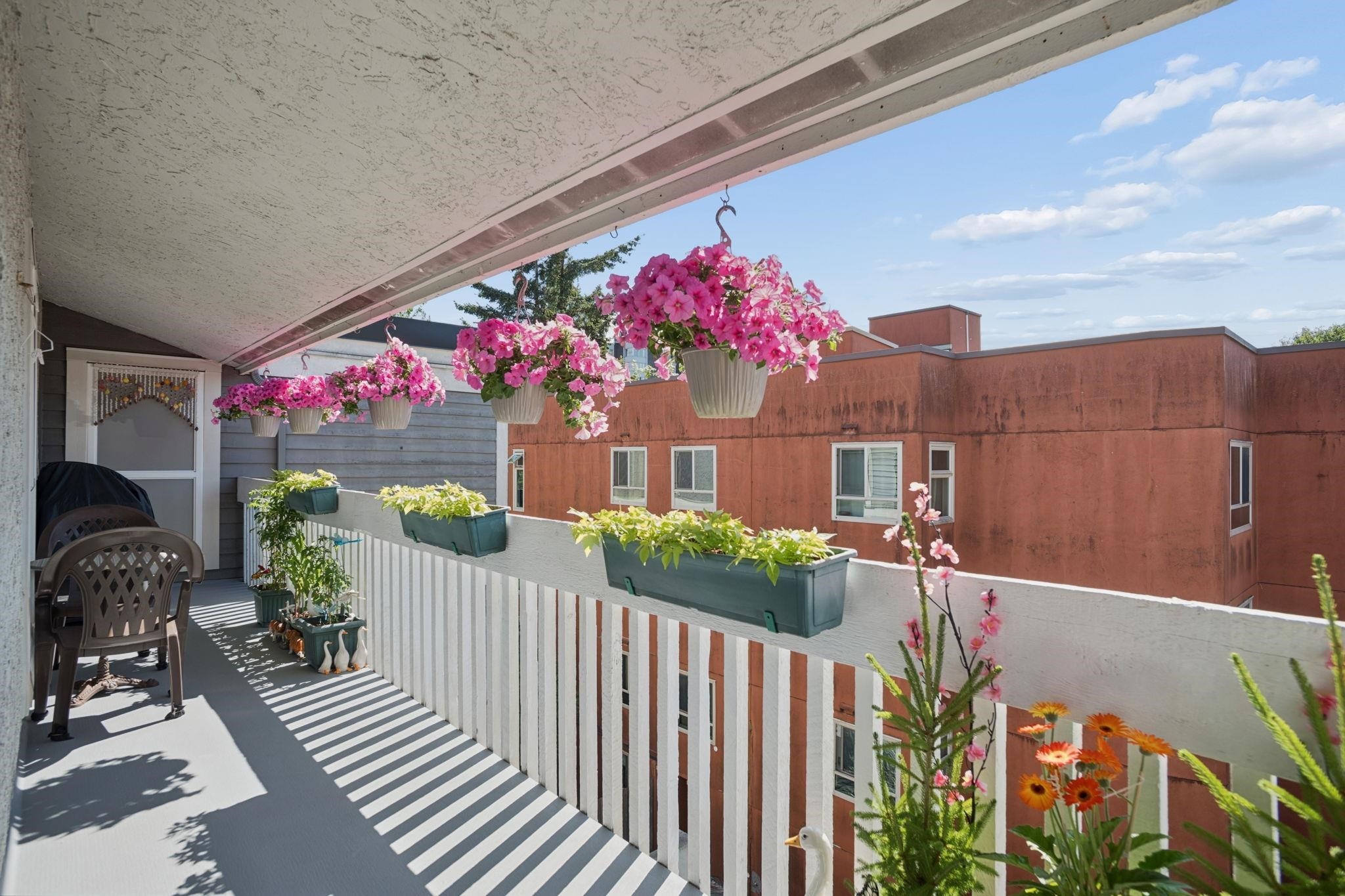 305-1545 2Nd Avenue E, Vancouver, BC