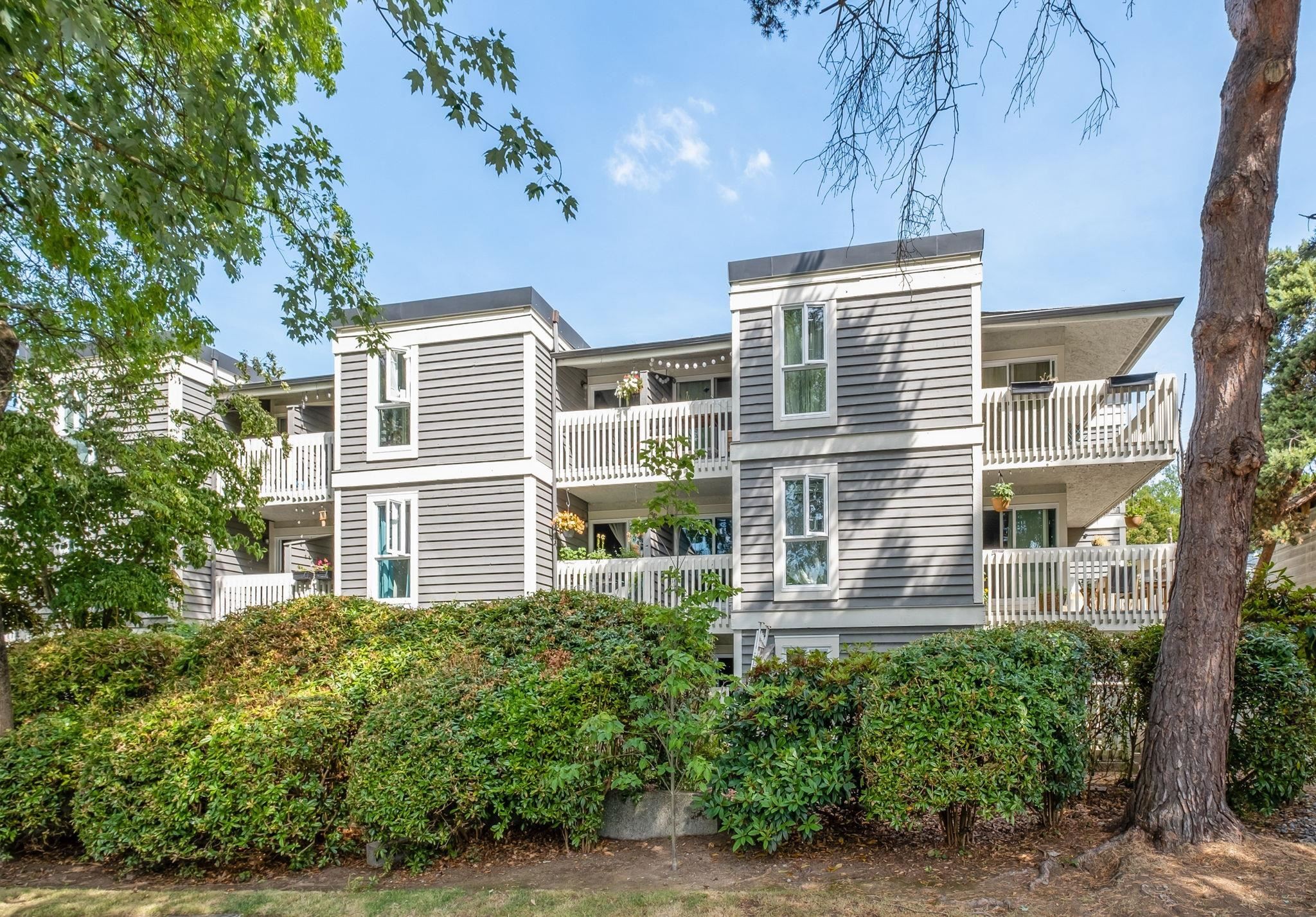 305-1545 2Nd Avenue E, Vancouver, BC