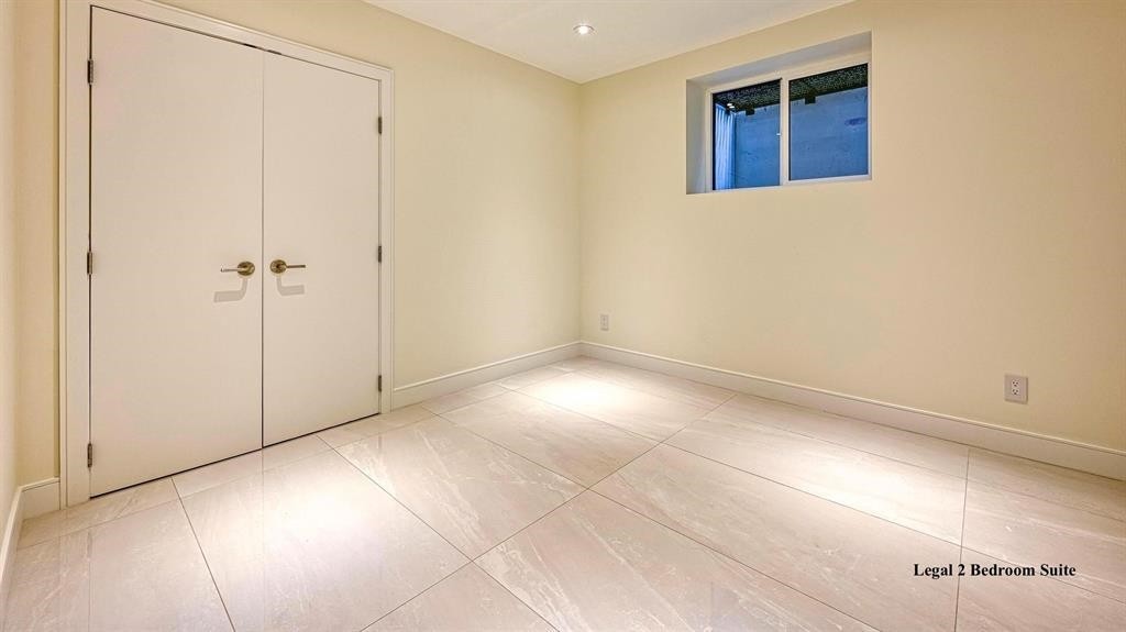 4470 Capilano Road, North Vancouver, BC - Indoor Photo Showing Other Room