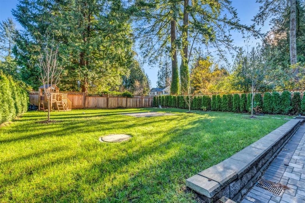 4470 Capilano Road, North Vancouver, BC - Outdoor With Backyard