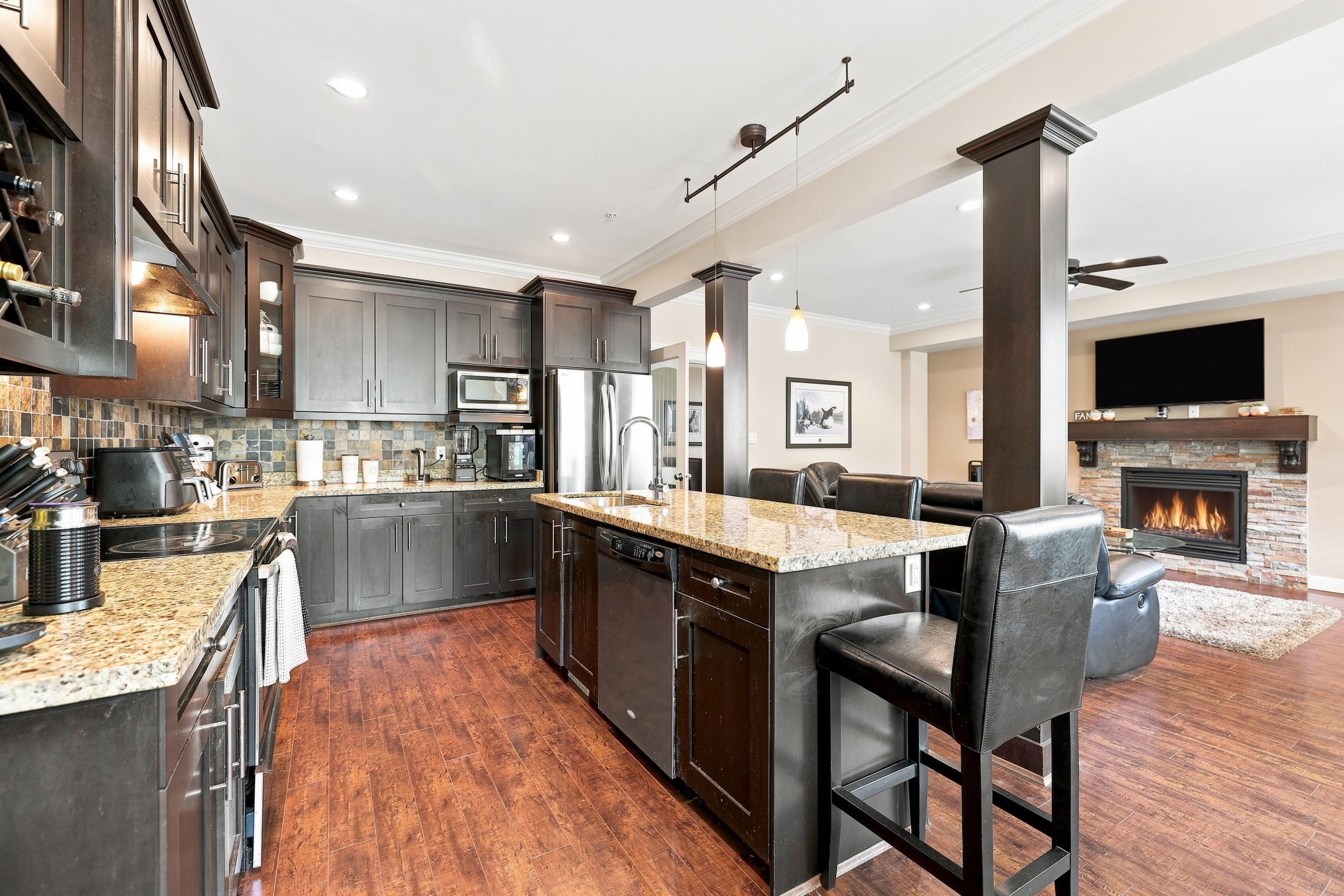 24176 104 Avenue, Maple Ridge, BC