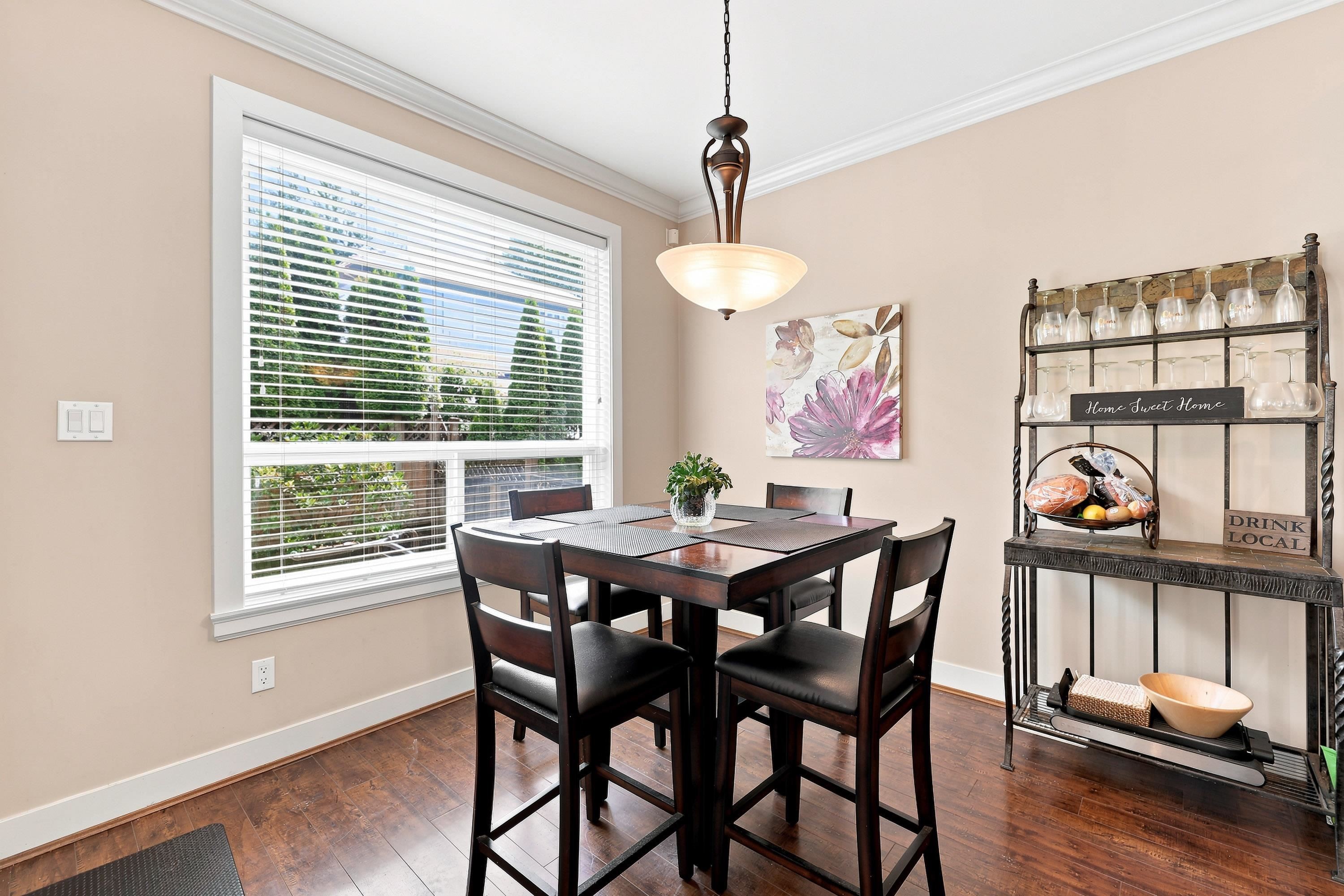 24176 104 Avenue, Maple Ridge, BC